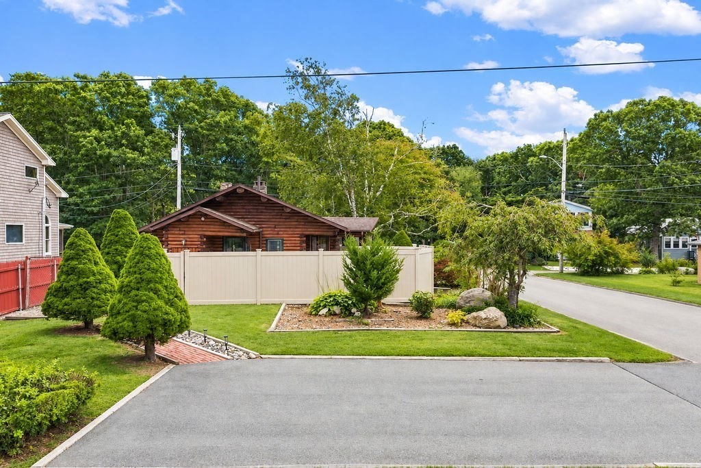 24 Fisherman Rd Property Photo 11