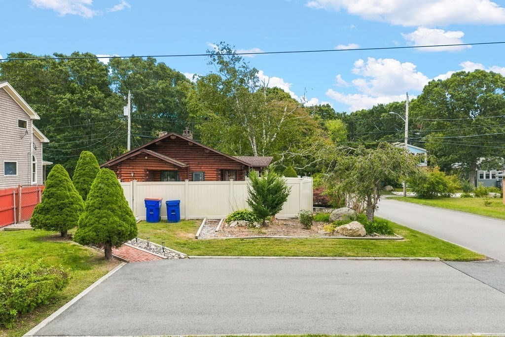 24 Fisherman Rd Property Photo 12