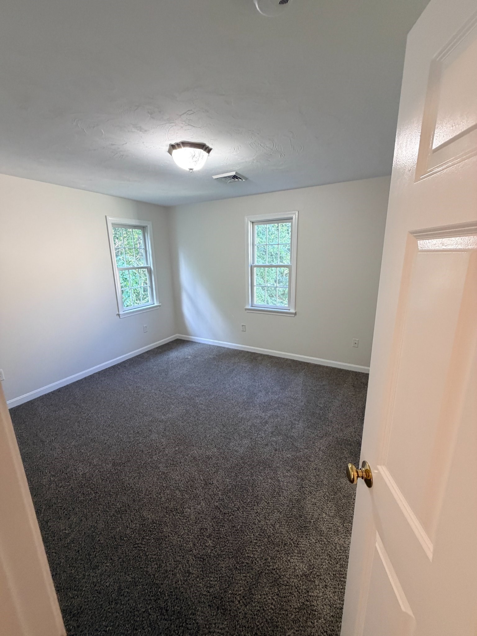 21 Zain Cir # 11 Property Photo 17