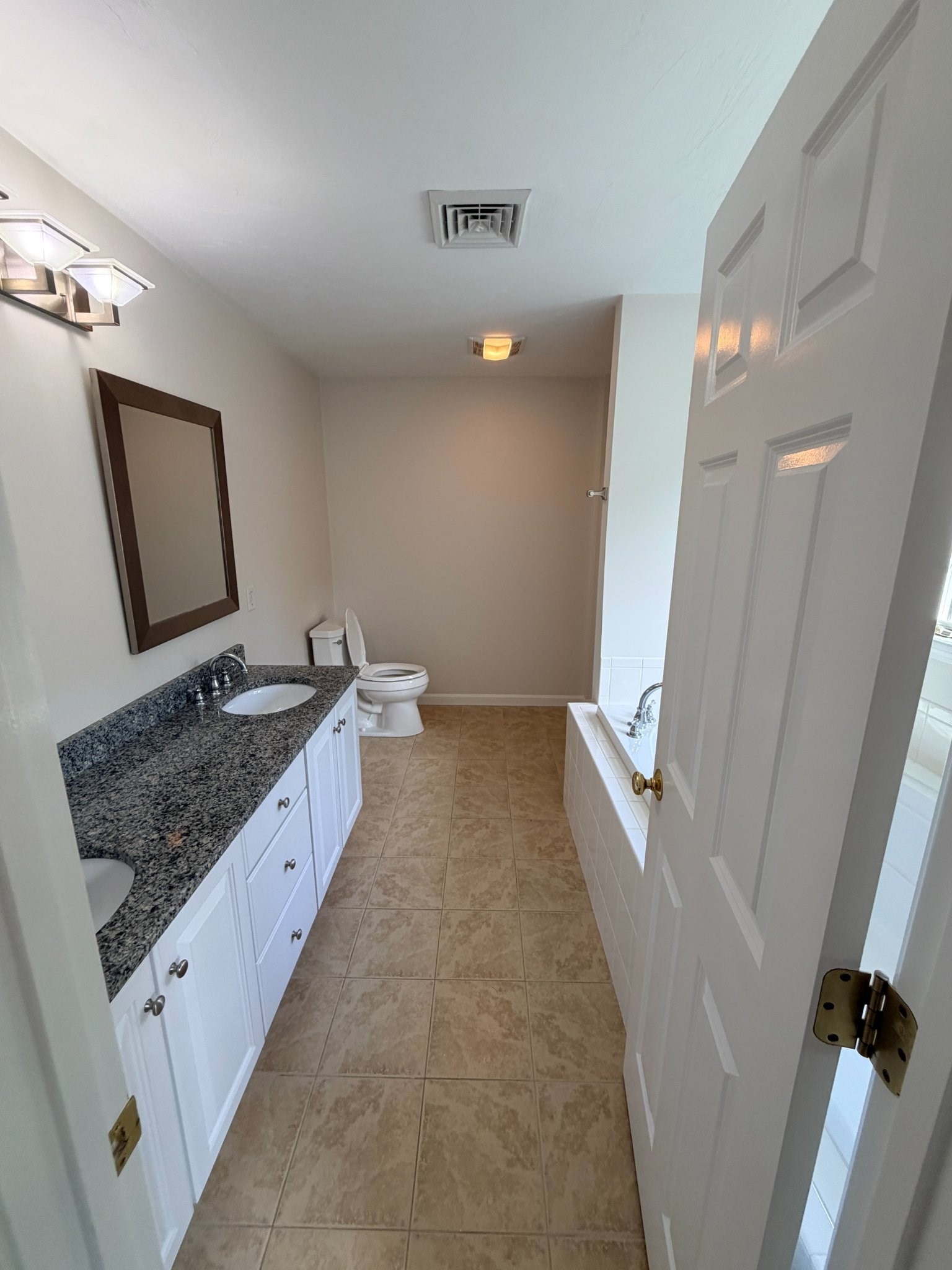 21 Zain Cir # 11 Property Photo 24