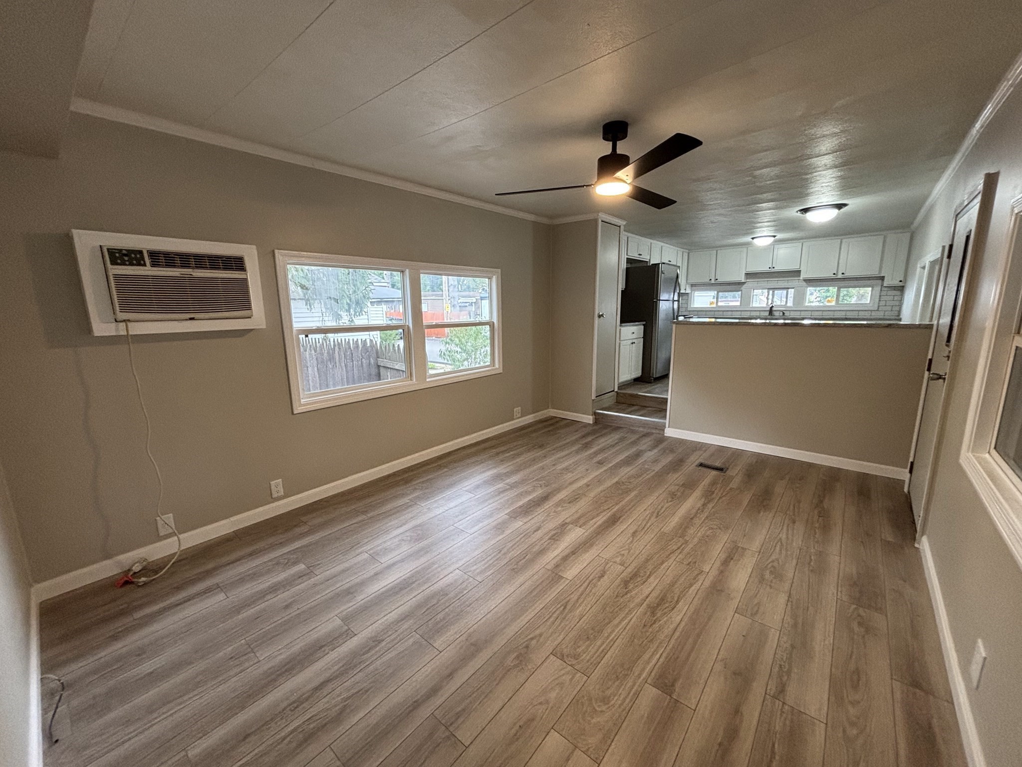 1346 Newport Ave # B17 Property Photo 9