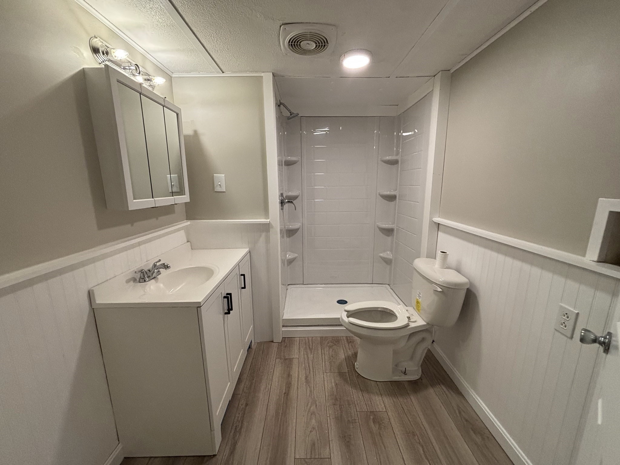 1346 Newport Ave # B17 Property Photo 14