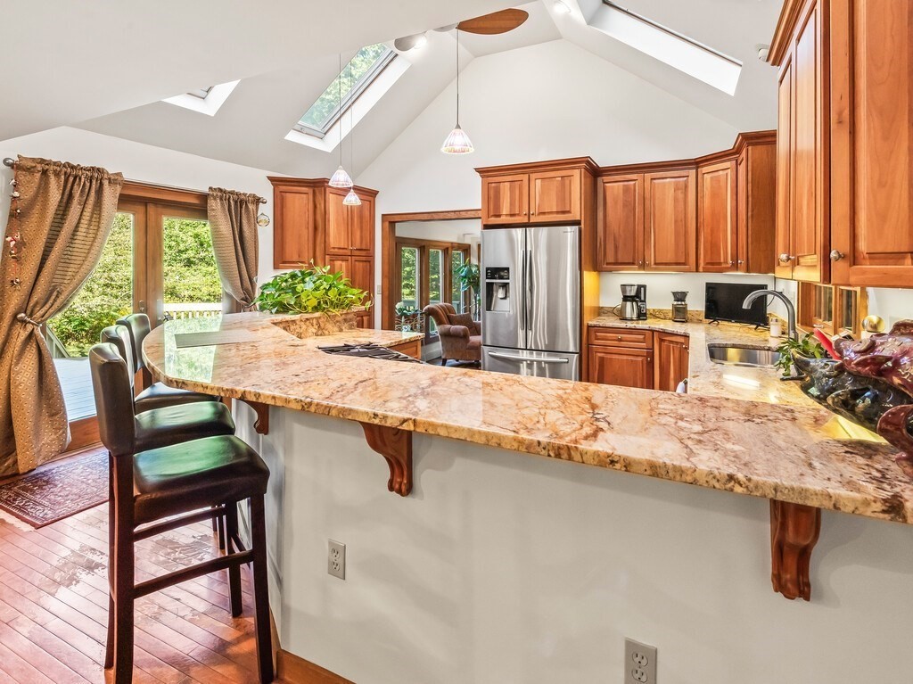 99 Coburn Rd Property Photo 15
