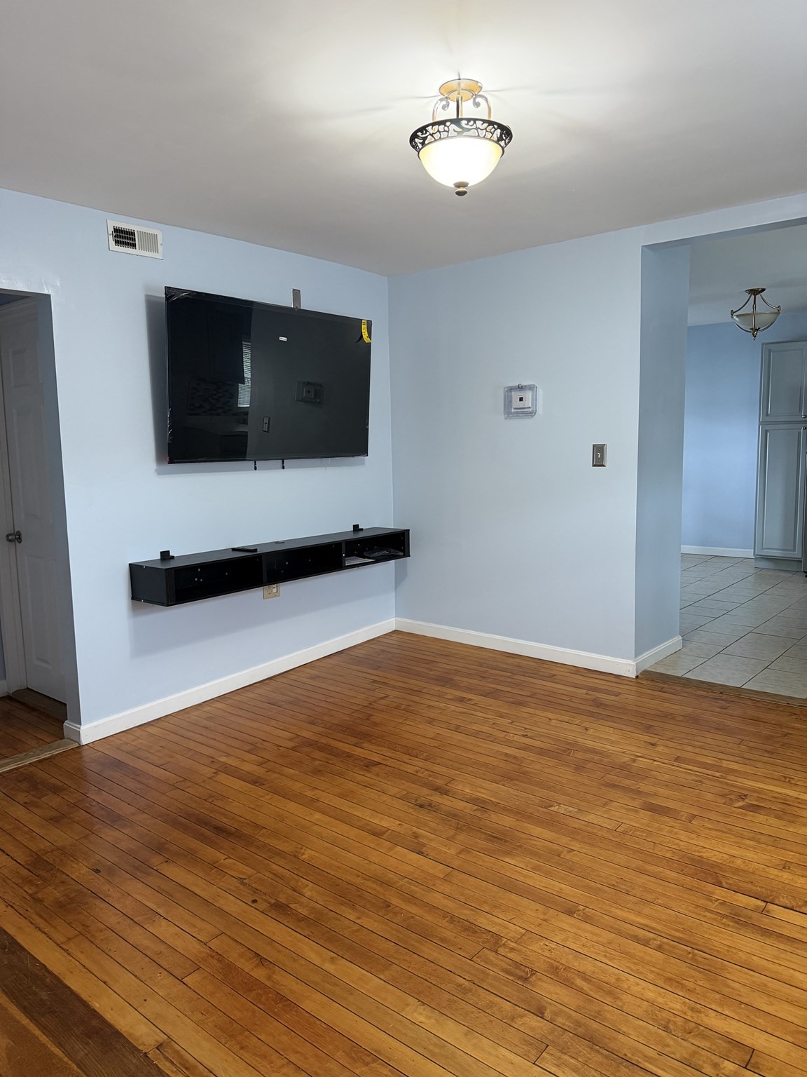 382 Green St Ext Property Photo 10