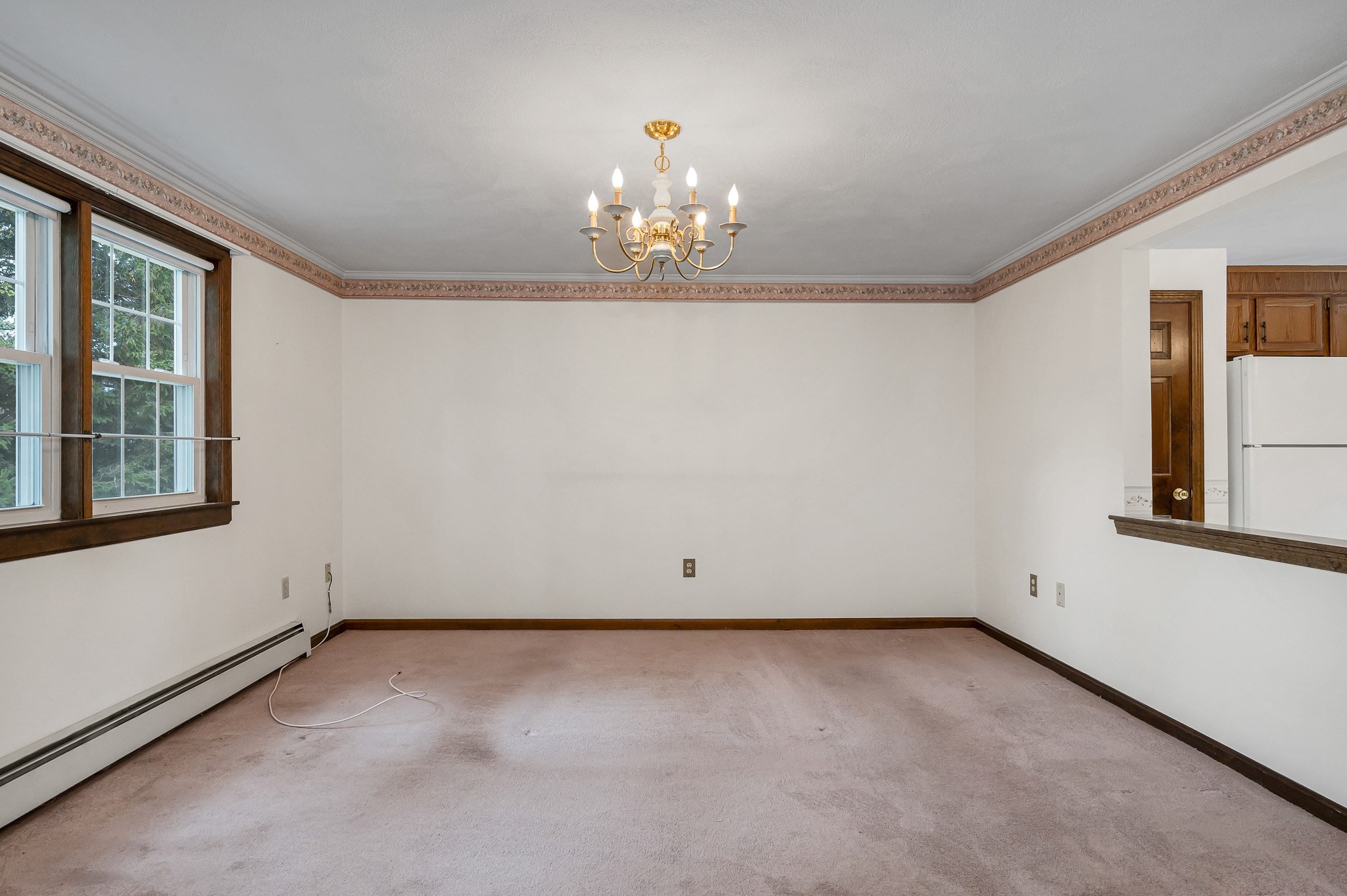 25 Oak St # D Property Photo 8