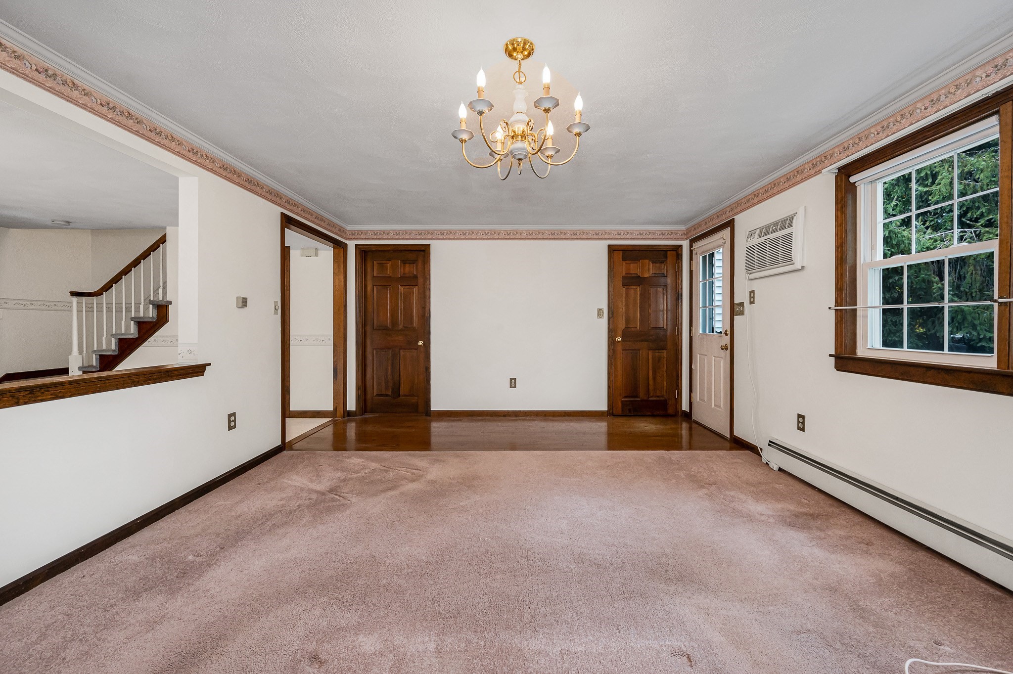 25 Oak St # D Property Photo 10
