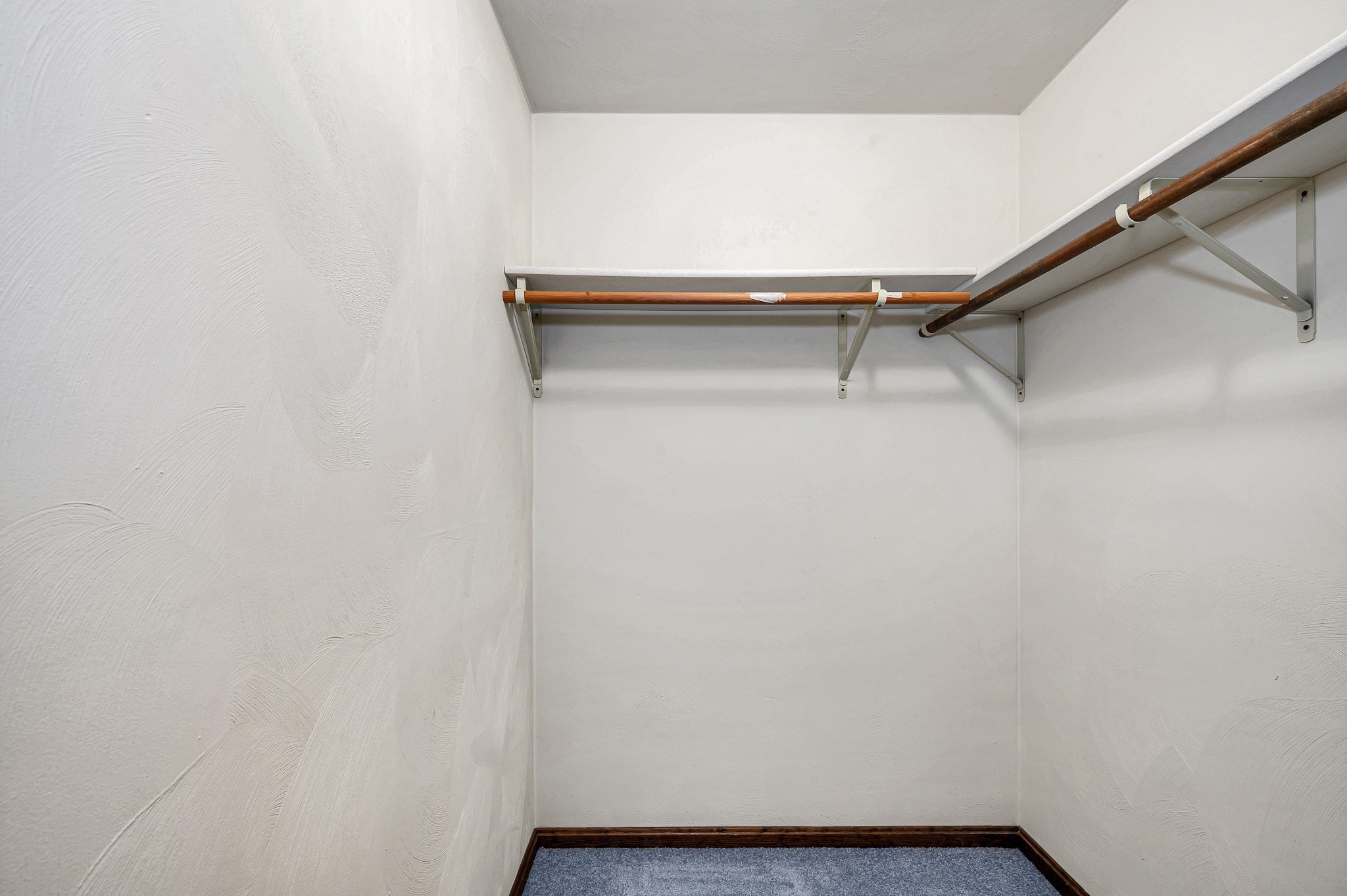 25 Oak St # D Property Photo 16