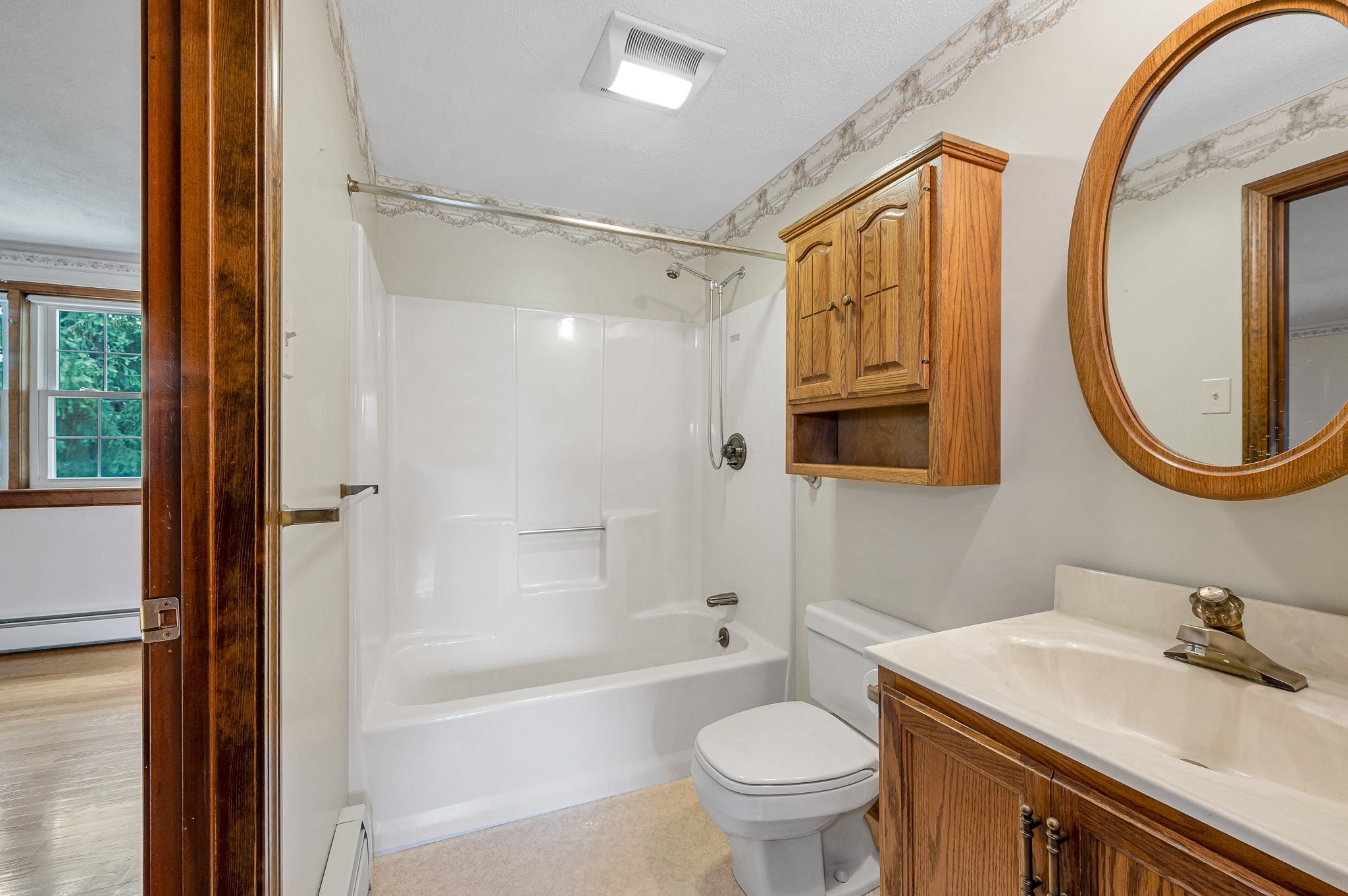25 Oak St # D Property Photo 18