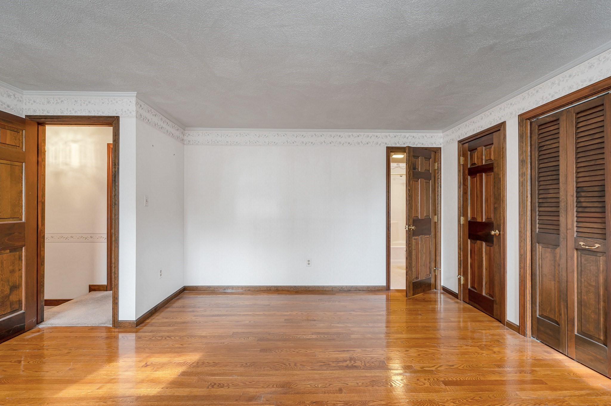 25 Oak St # D Property Photo 21
