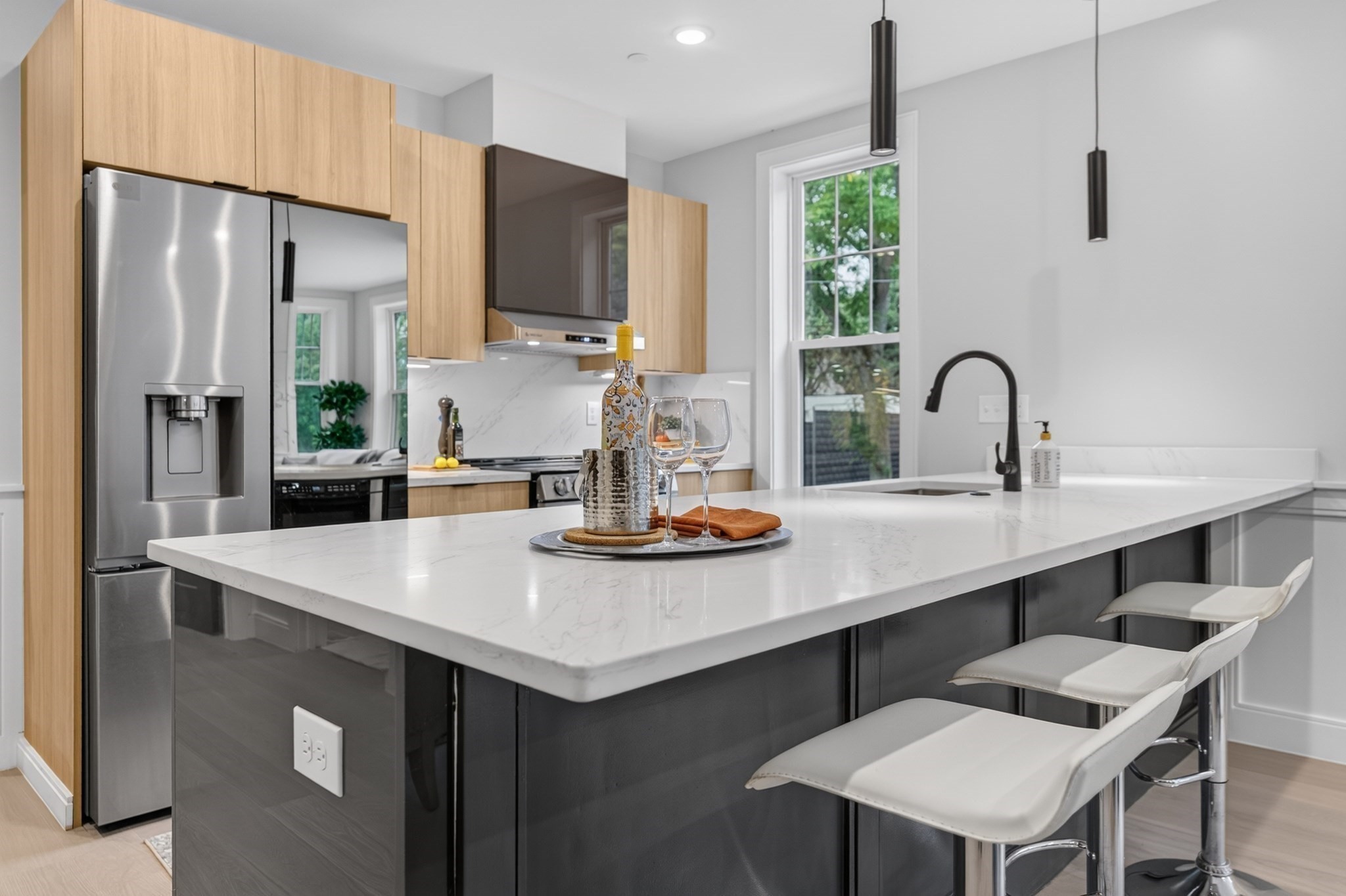 1006a Broadway # A Property Photo 1