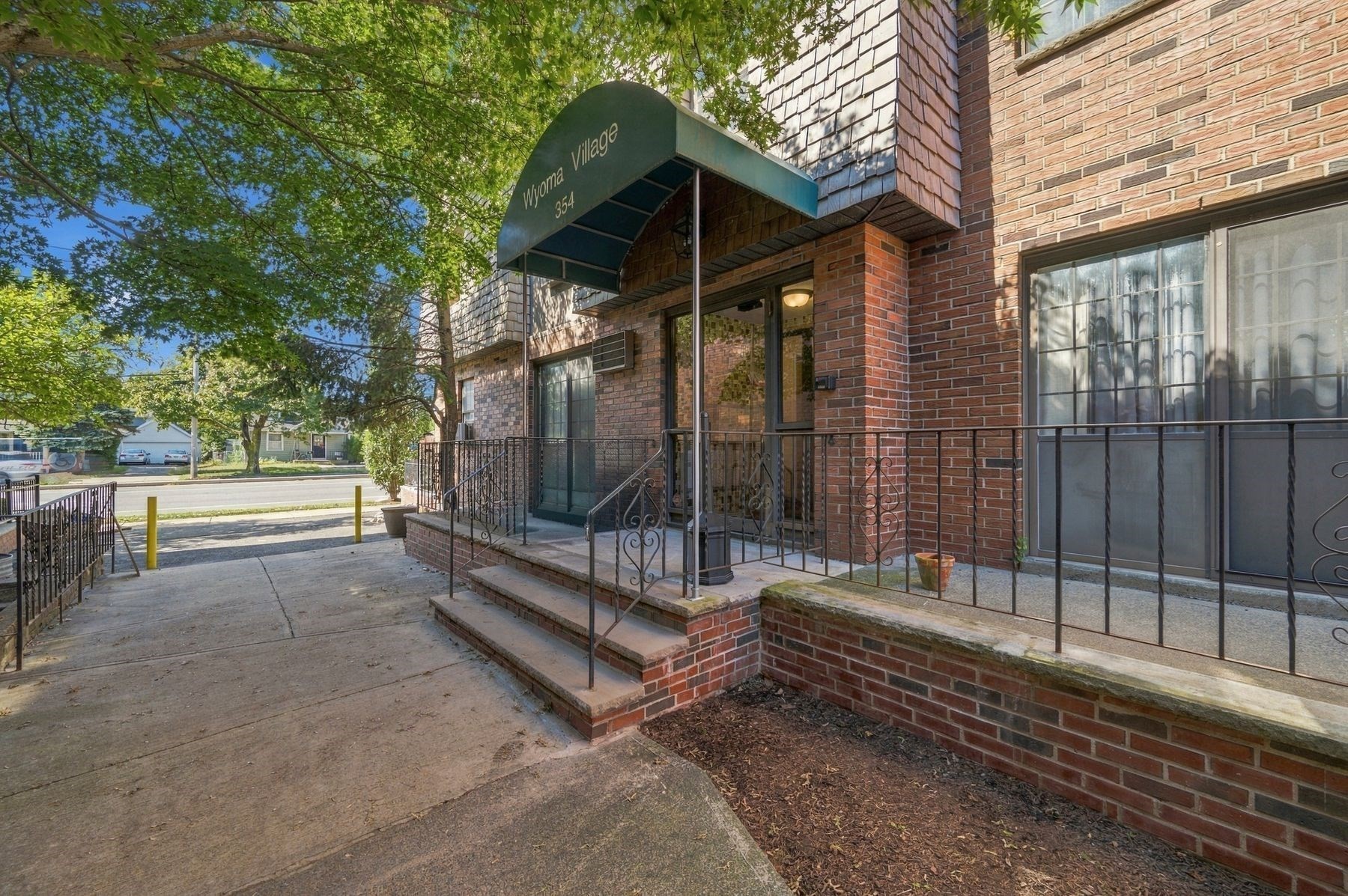 354 Broadway # 5 Property Photo 2