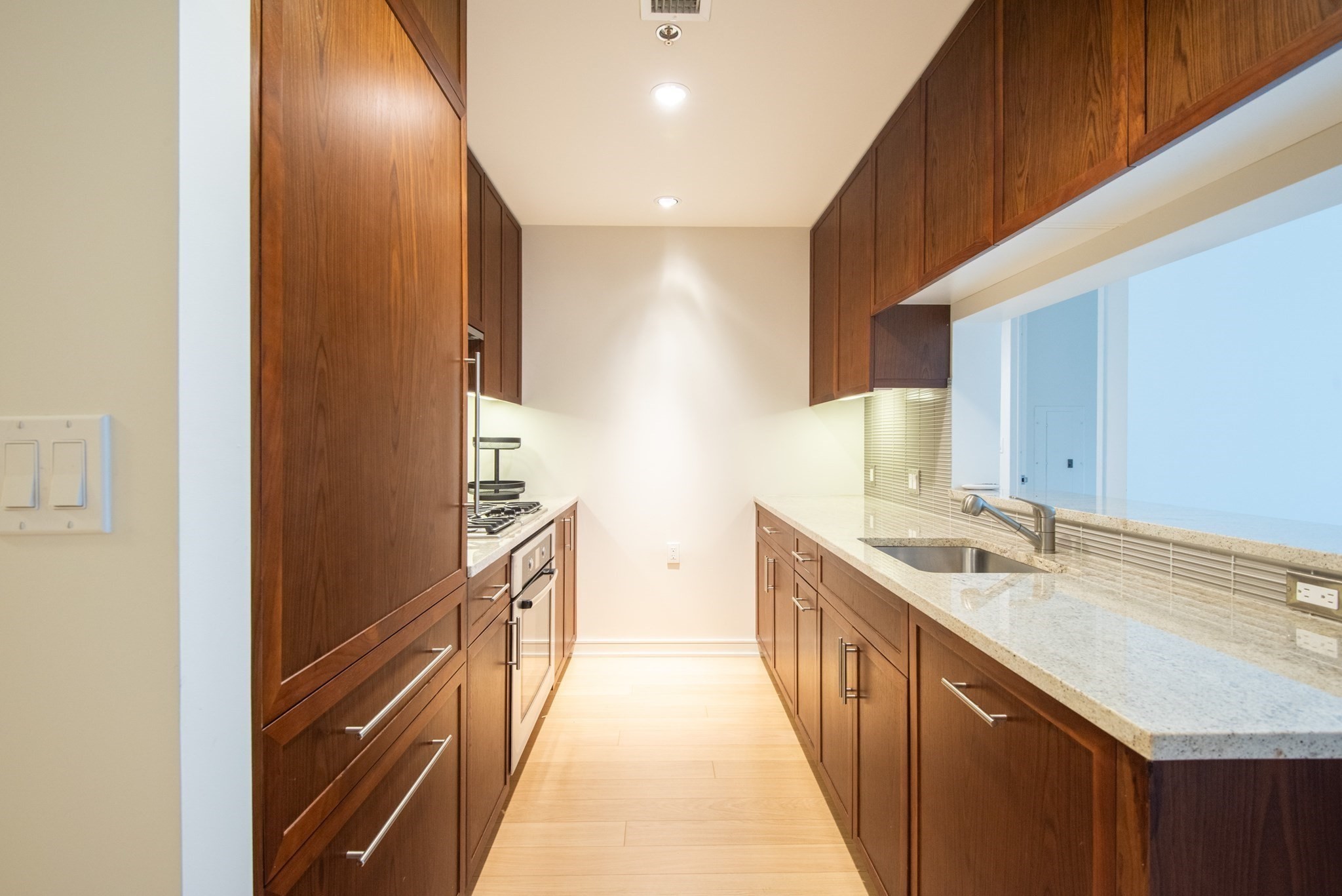 580 Washington St # 6f Property Photo 6