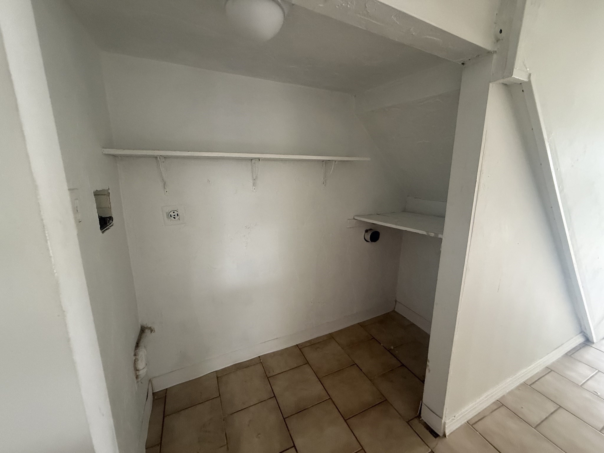 14 Arcadia St # 2 Property Photo 13