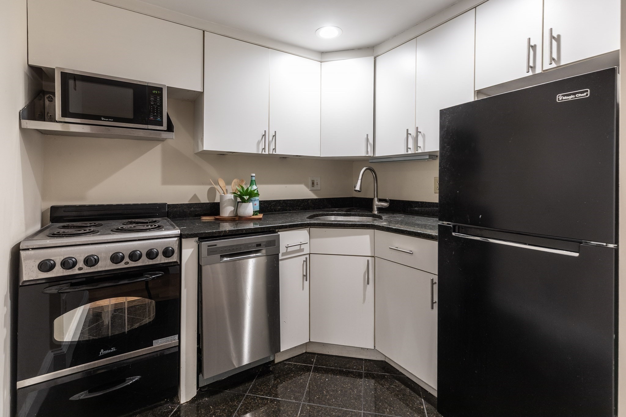 230 Commonwealth Ave Property Photo 37