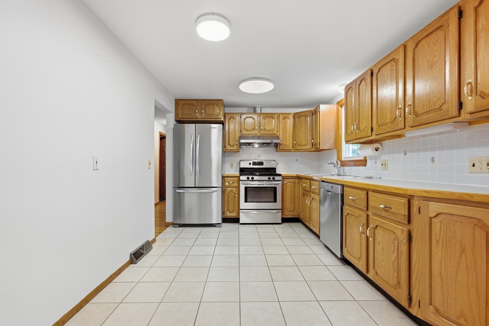 32 Westwood Street Property Photo 12