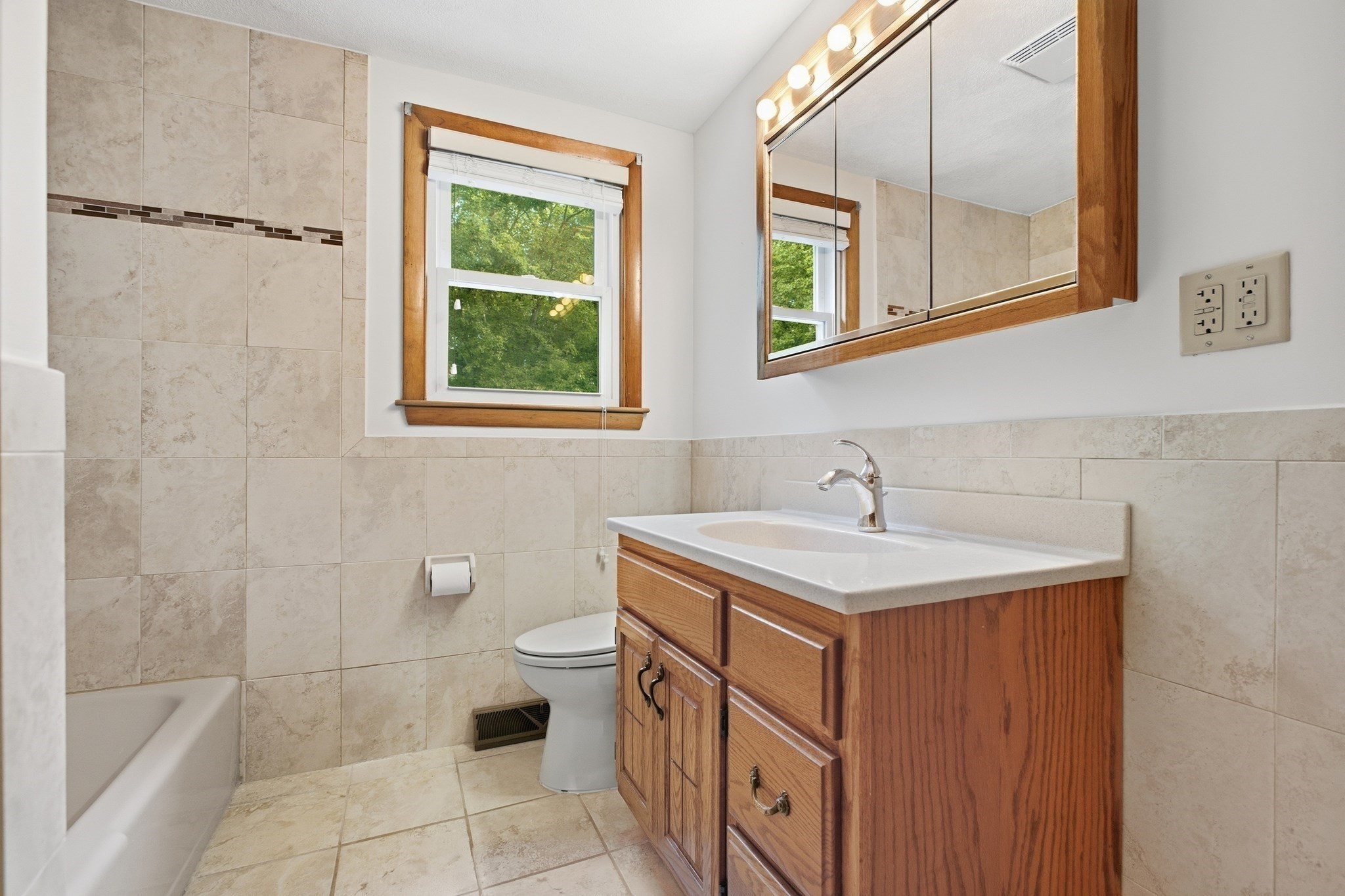 32 Westwood Street Property Photo 21