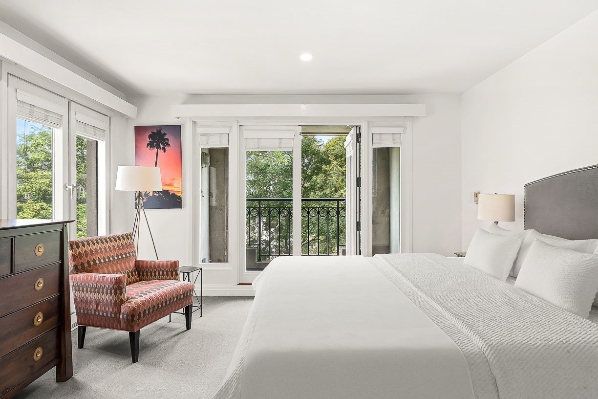 20 Rowes Wharf # 501 Property Photo 1