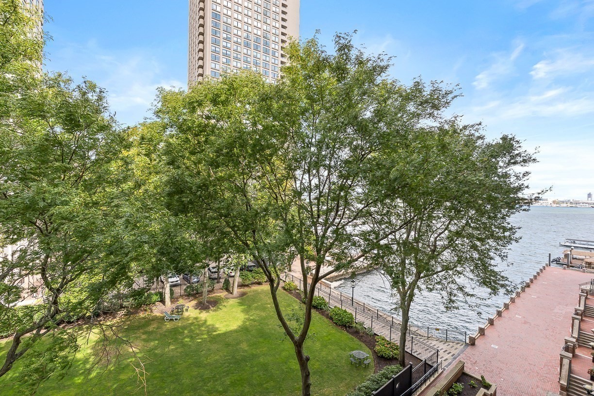 20 Rowes Wharf # 501 Property Photo 2