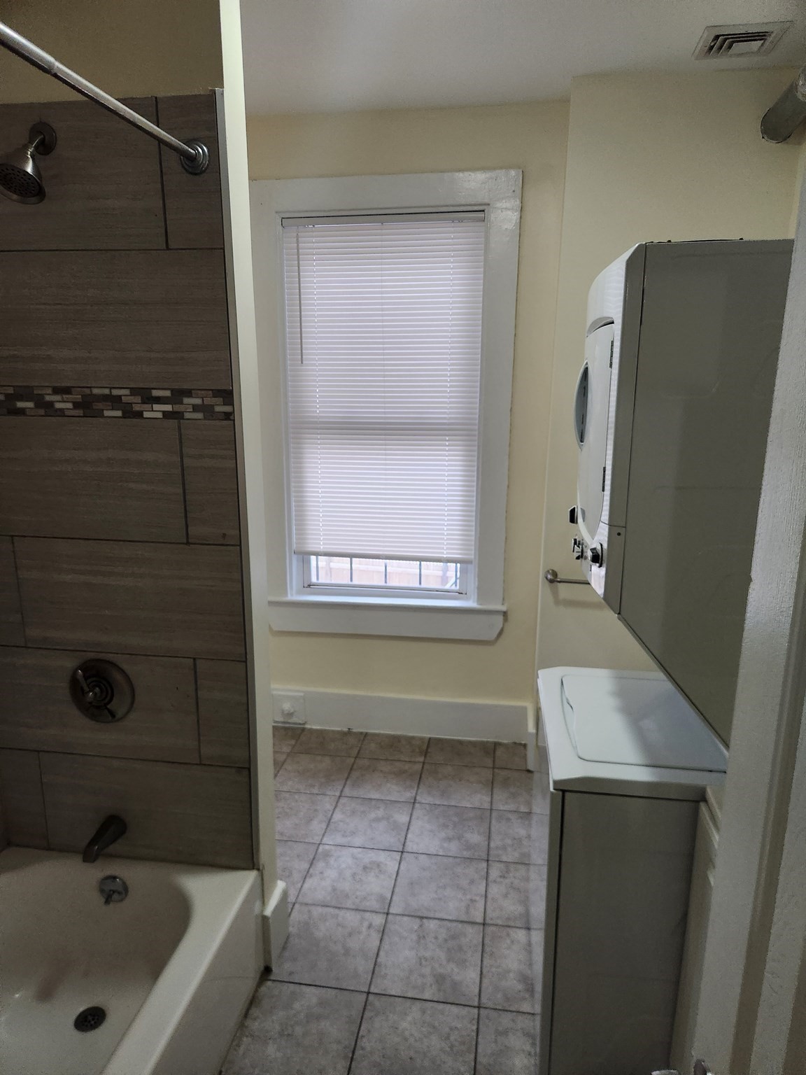 28 Centennial Place # 2r Property Photo 5