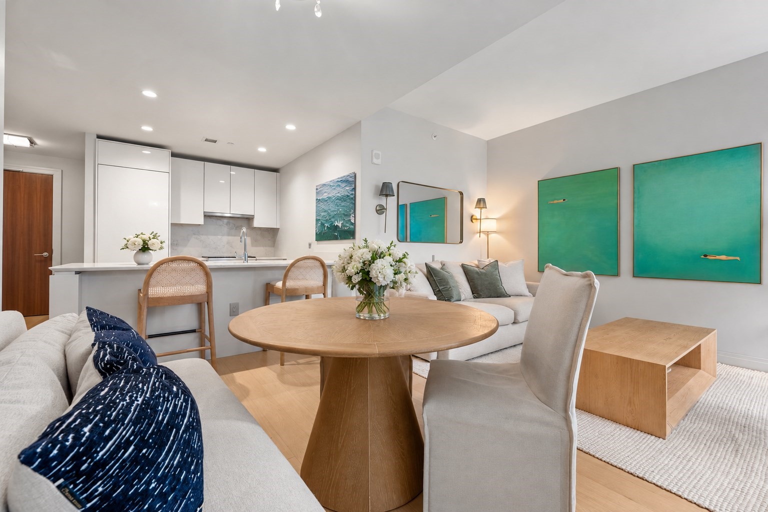 133 Seaport Boulevard # 1215 Property Photo 3