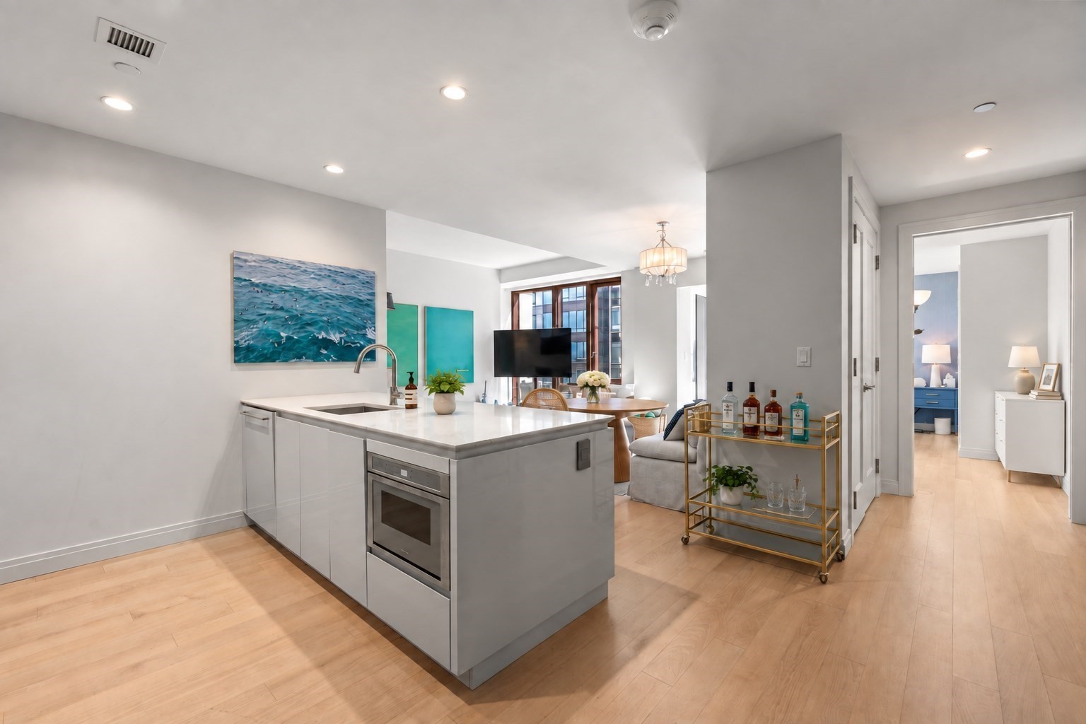 133 Seaport Boulevard # 1215 Property Photo 4