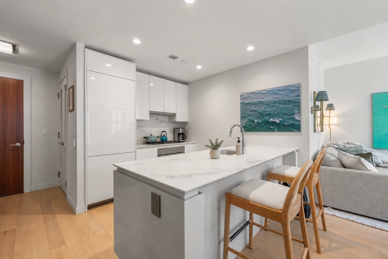 133 Seaport Boulevard # 1215 Property Photo 5