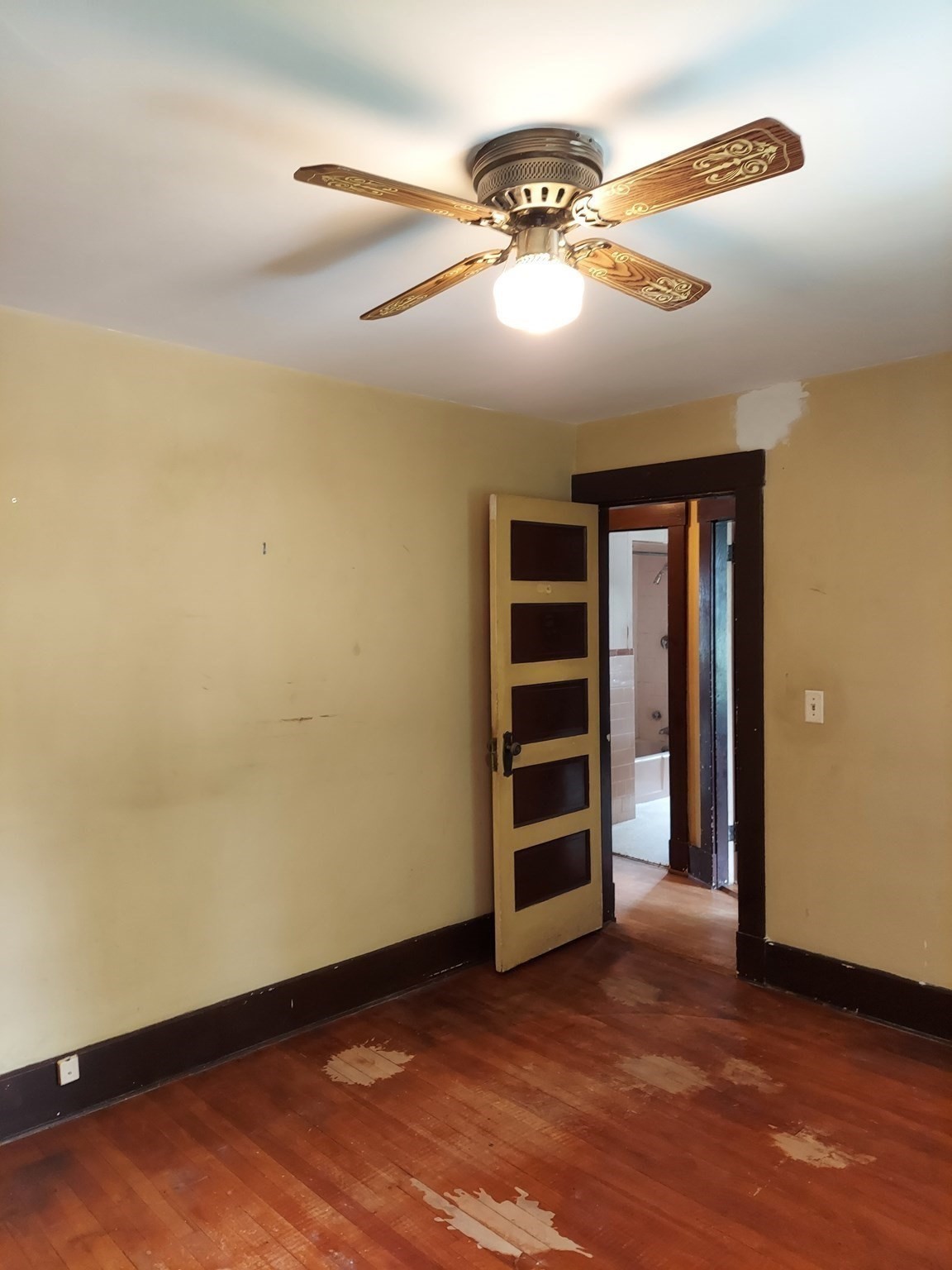 51 River Street Property Photo 23
