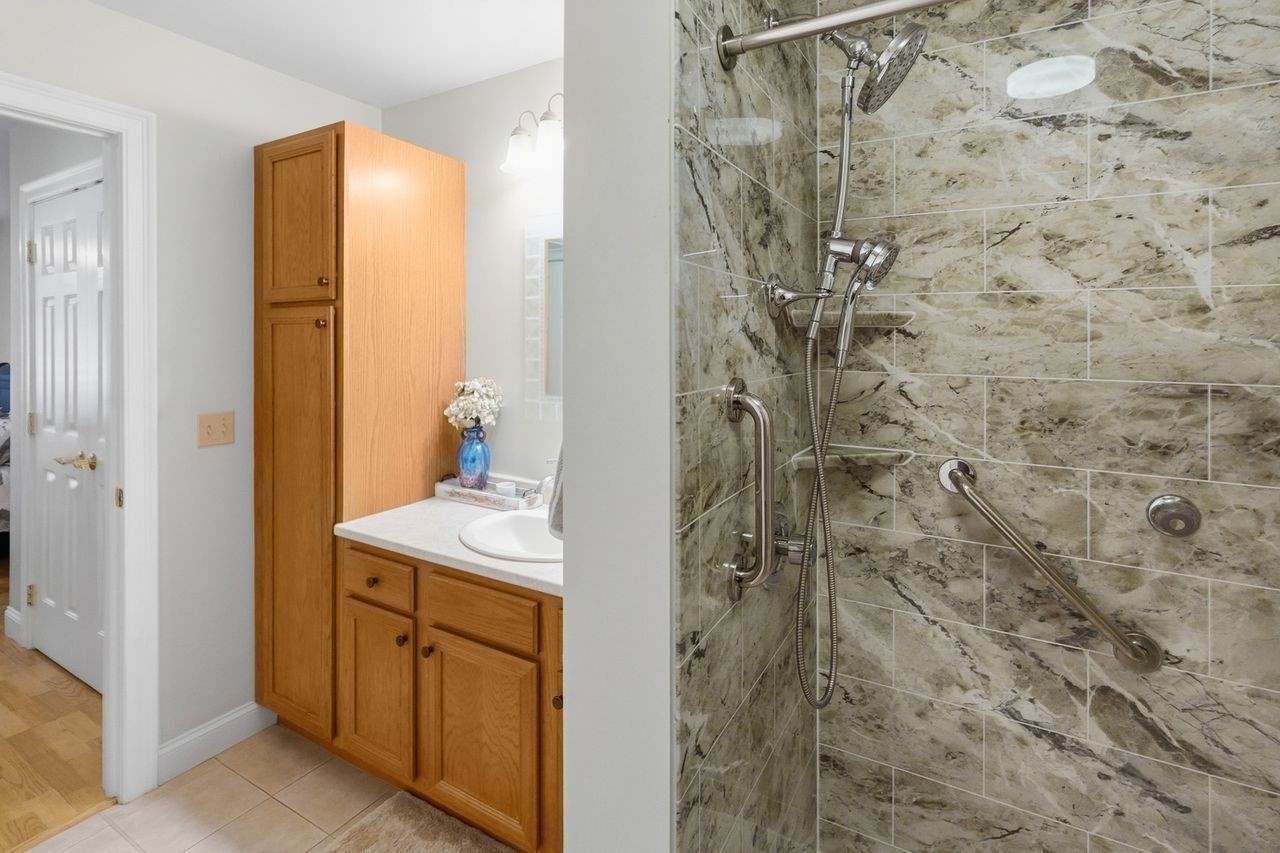 7 Crescent Way # 101 Property Photo 22
