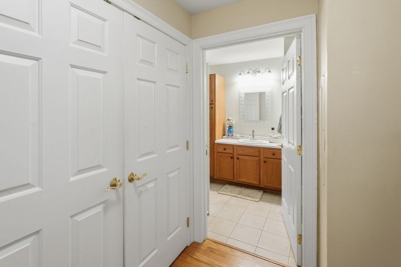 7 Crescent Way # 101 Property Photo 25