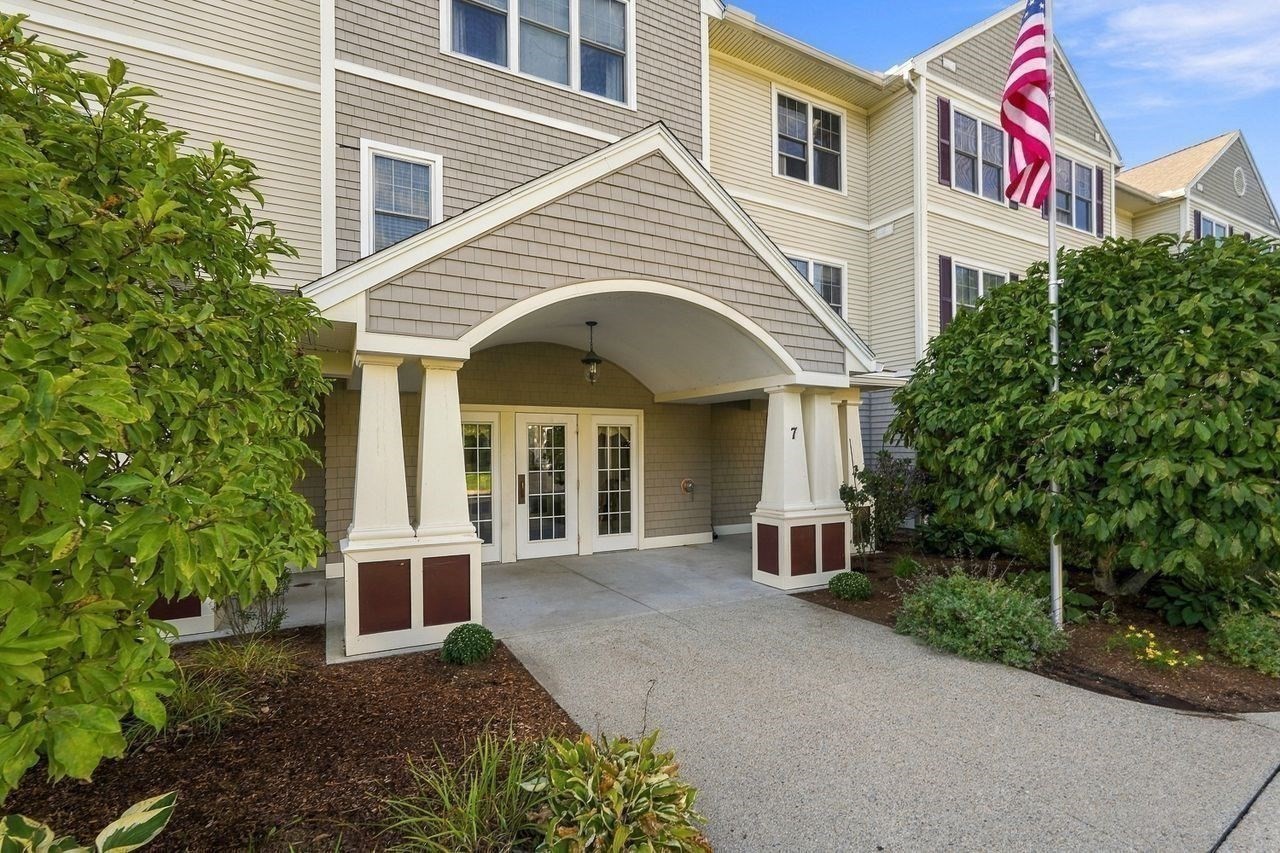 7 Crescent Way # 101 Property Photo 41