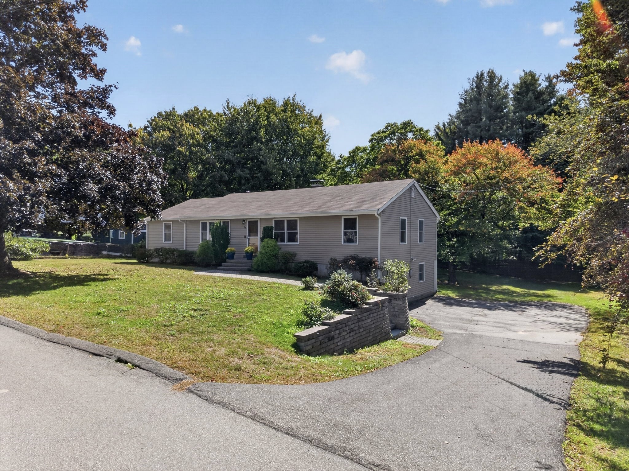 12 Sunset Property Photo 1