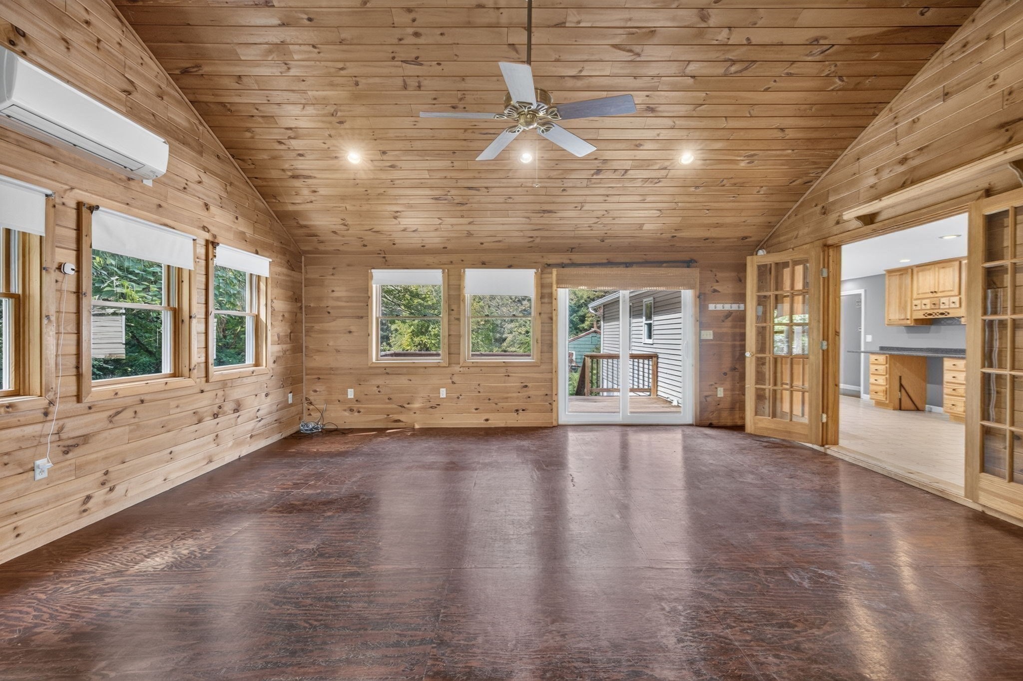 12 Sunset Property Photo 10