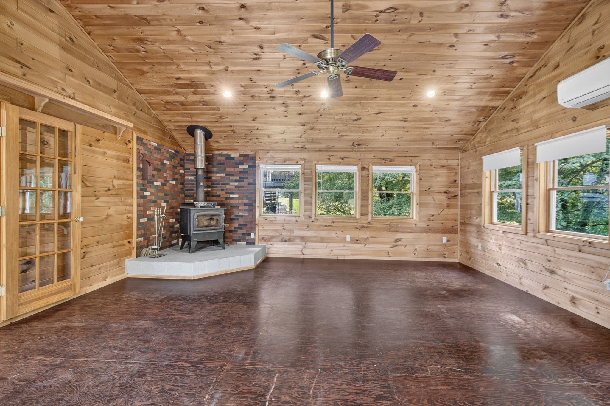 12 Sunset Property Photo 13
