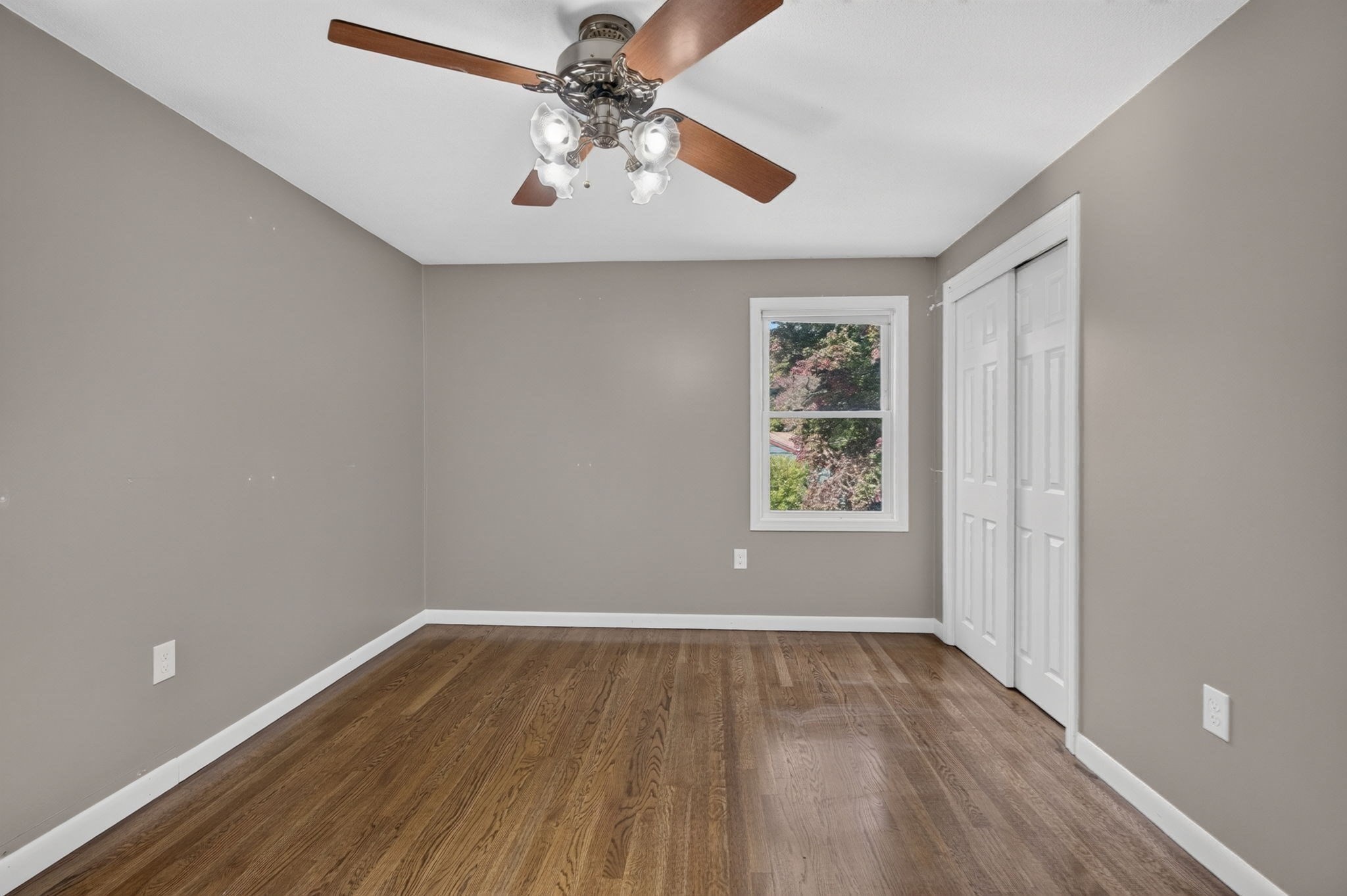 12 Sunset Property Photo 27