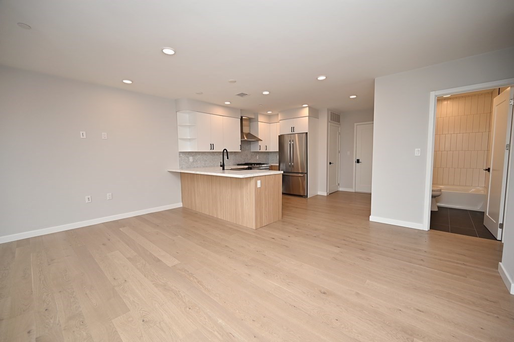 457 West Broadway # 303 Property Photo 4