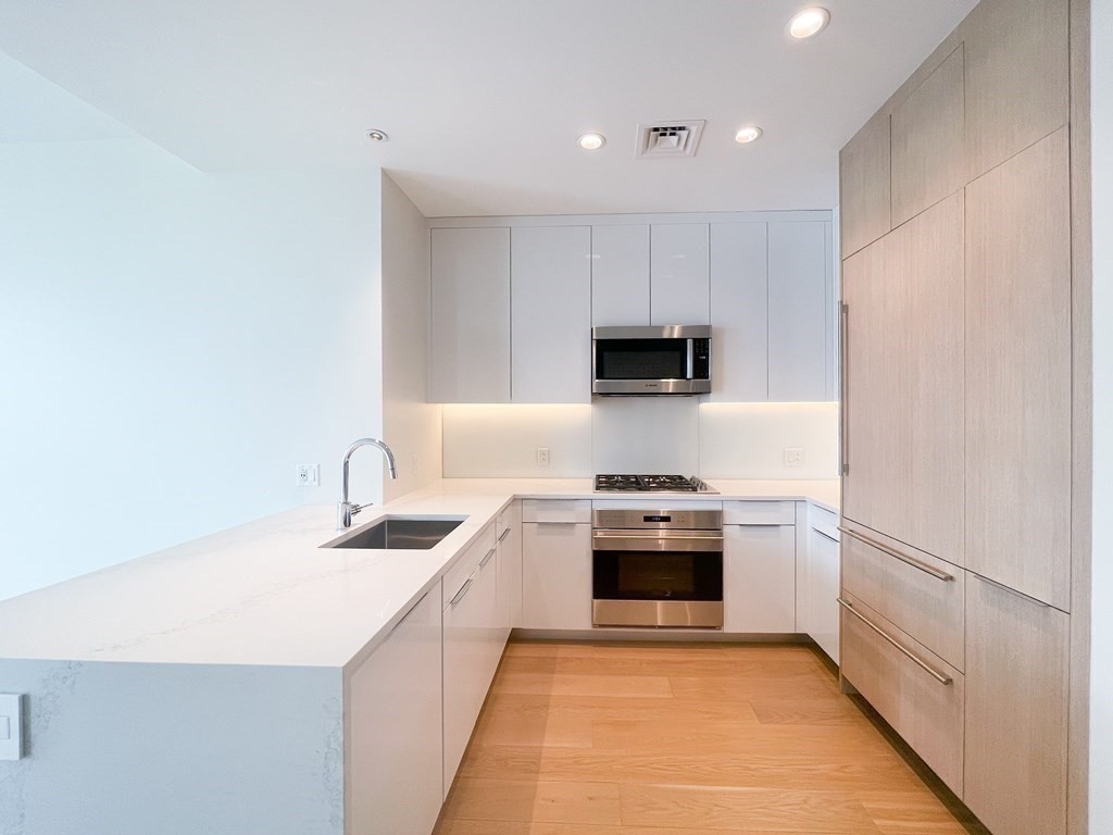188 Brookline Ave # 27d Property Photo 9