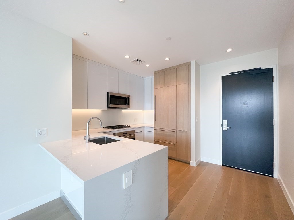 188 Brookline Ave # 27d Property Photo 14