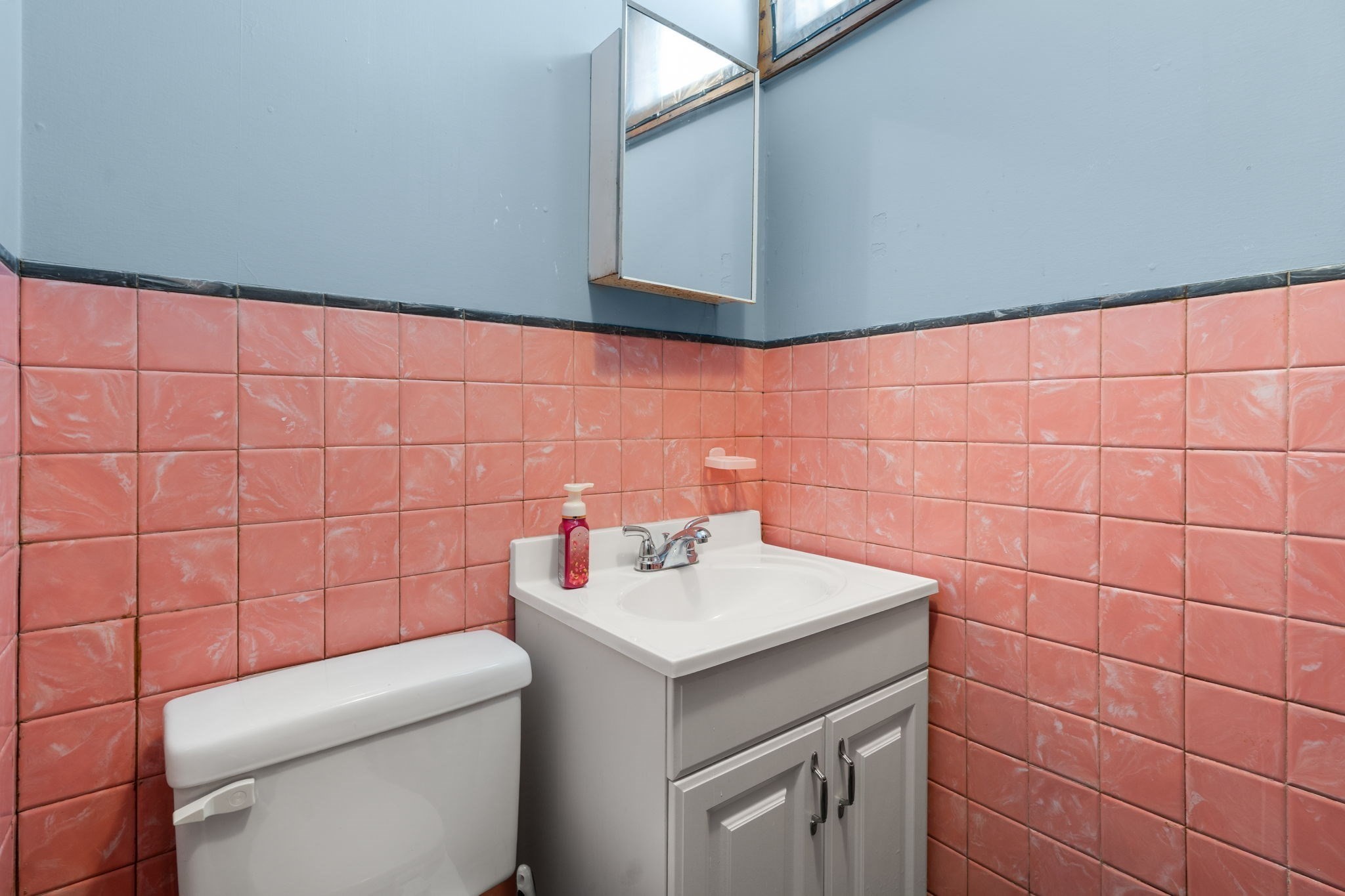 138 Forest St Property Photo 7