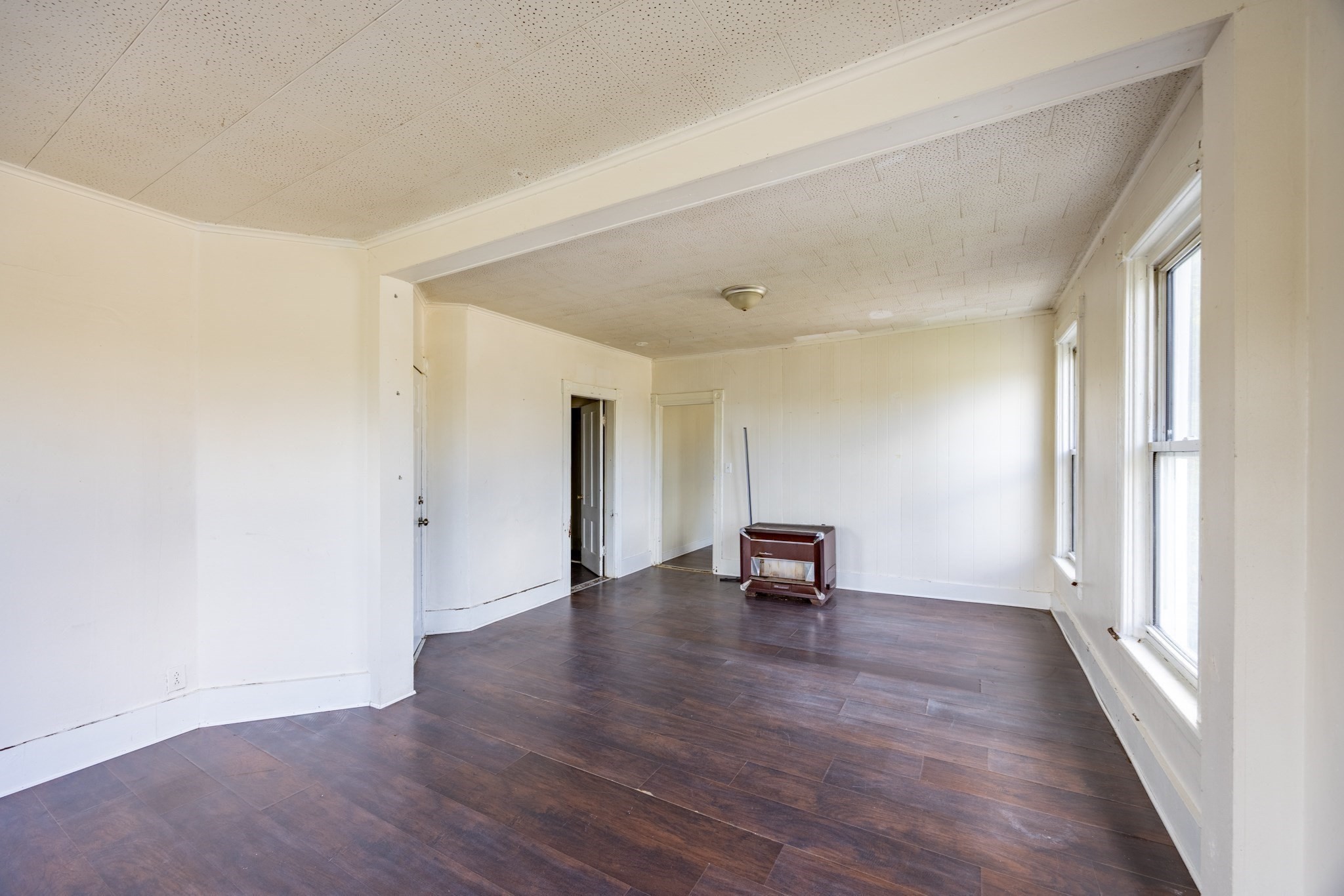66 E Main St Property Photo 17