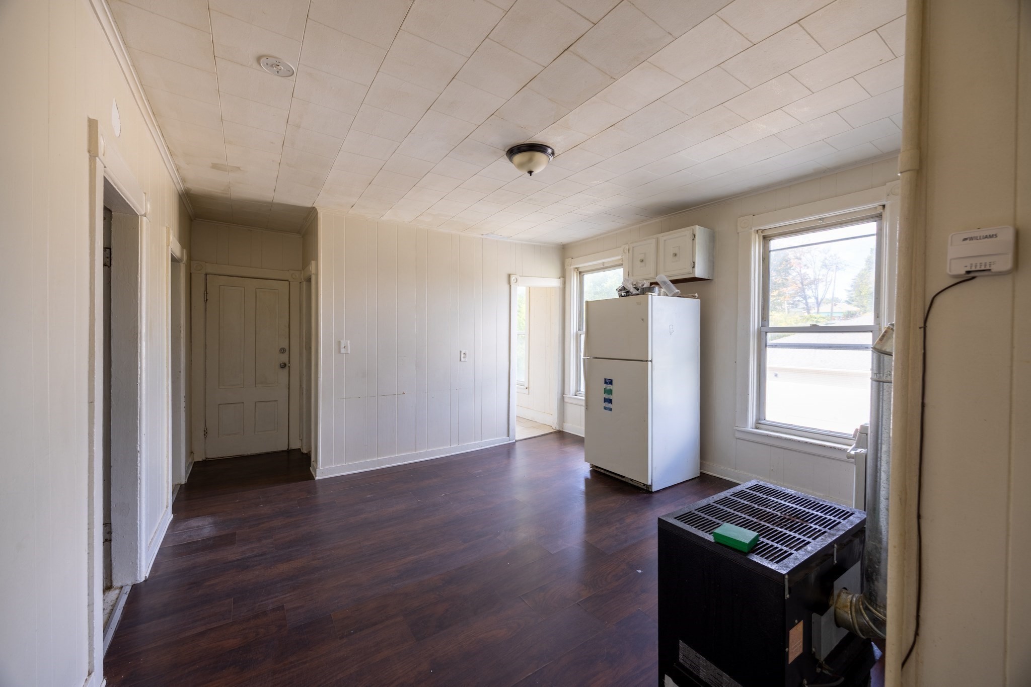 66 E Main St Property Photo 18