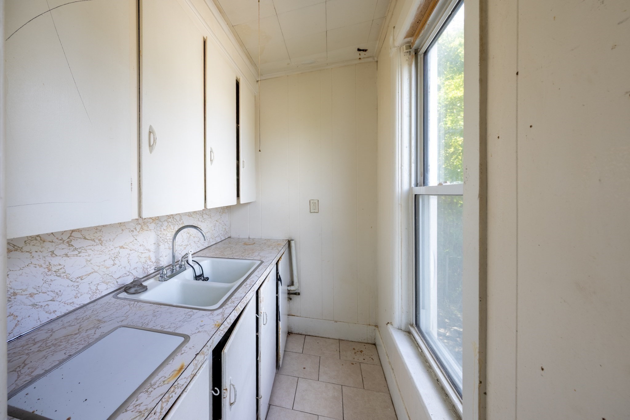 66 E Main St Property Photo 20