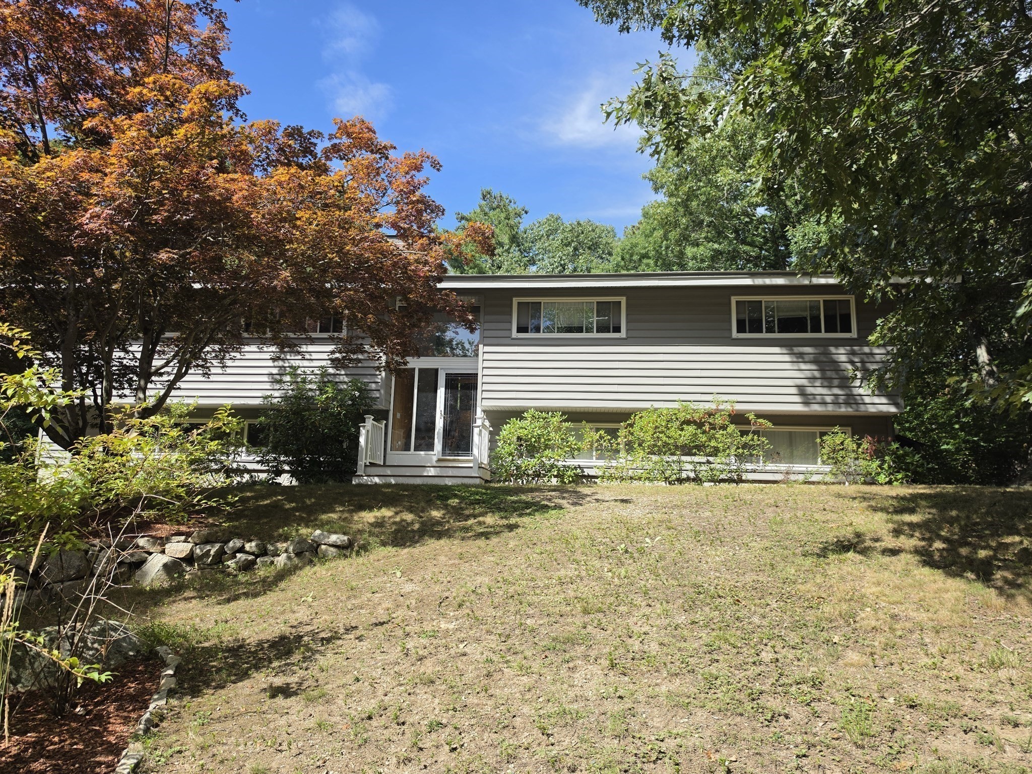 80 Winter St Property Photo 7