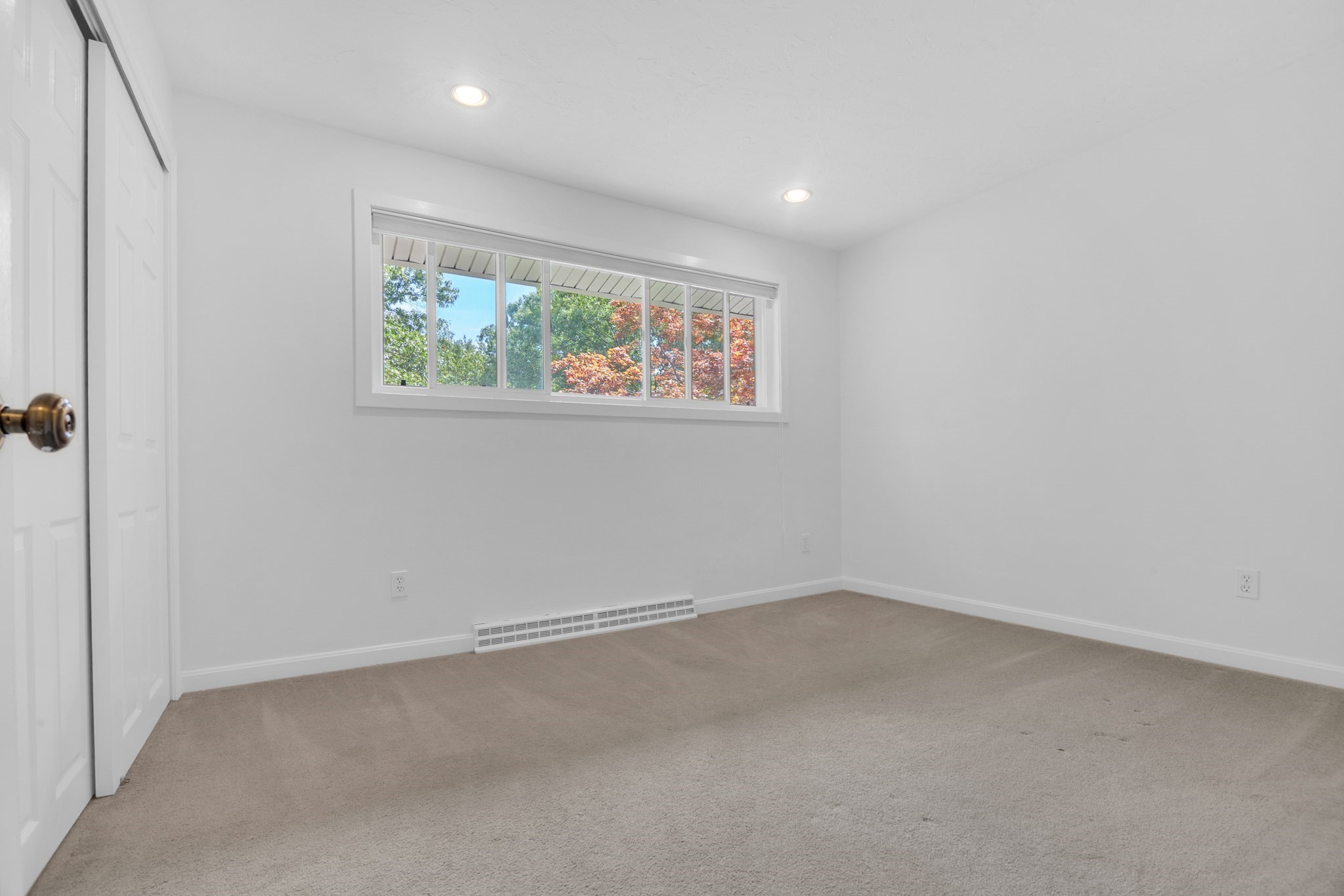 80 Winter St Property Photo 26