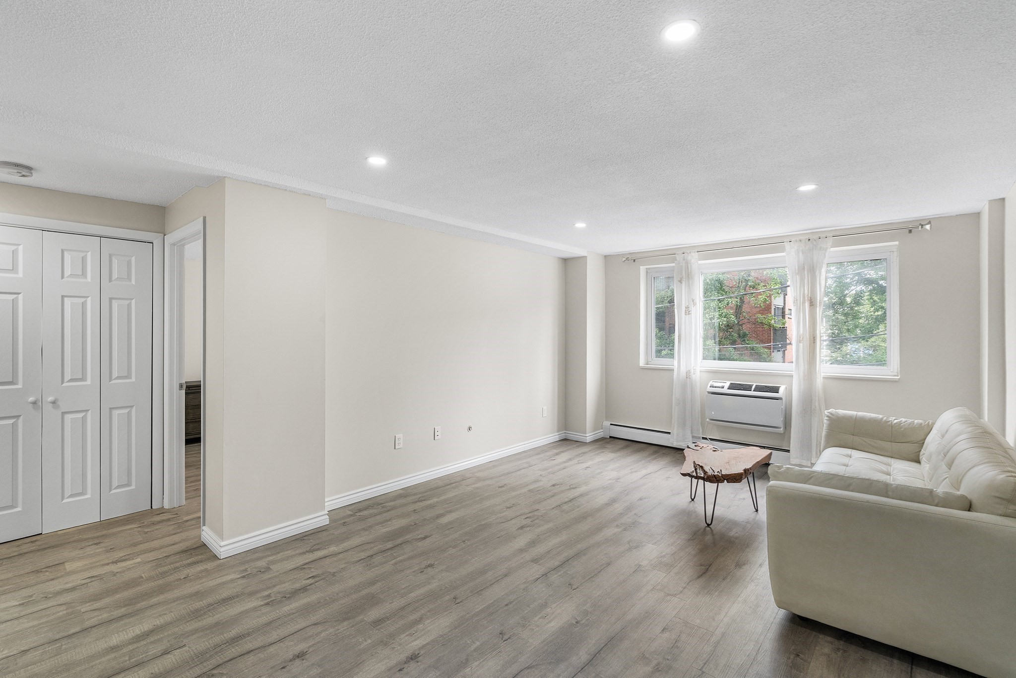 287 Harvard St # 26 Property Photo 6