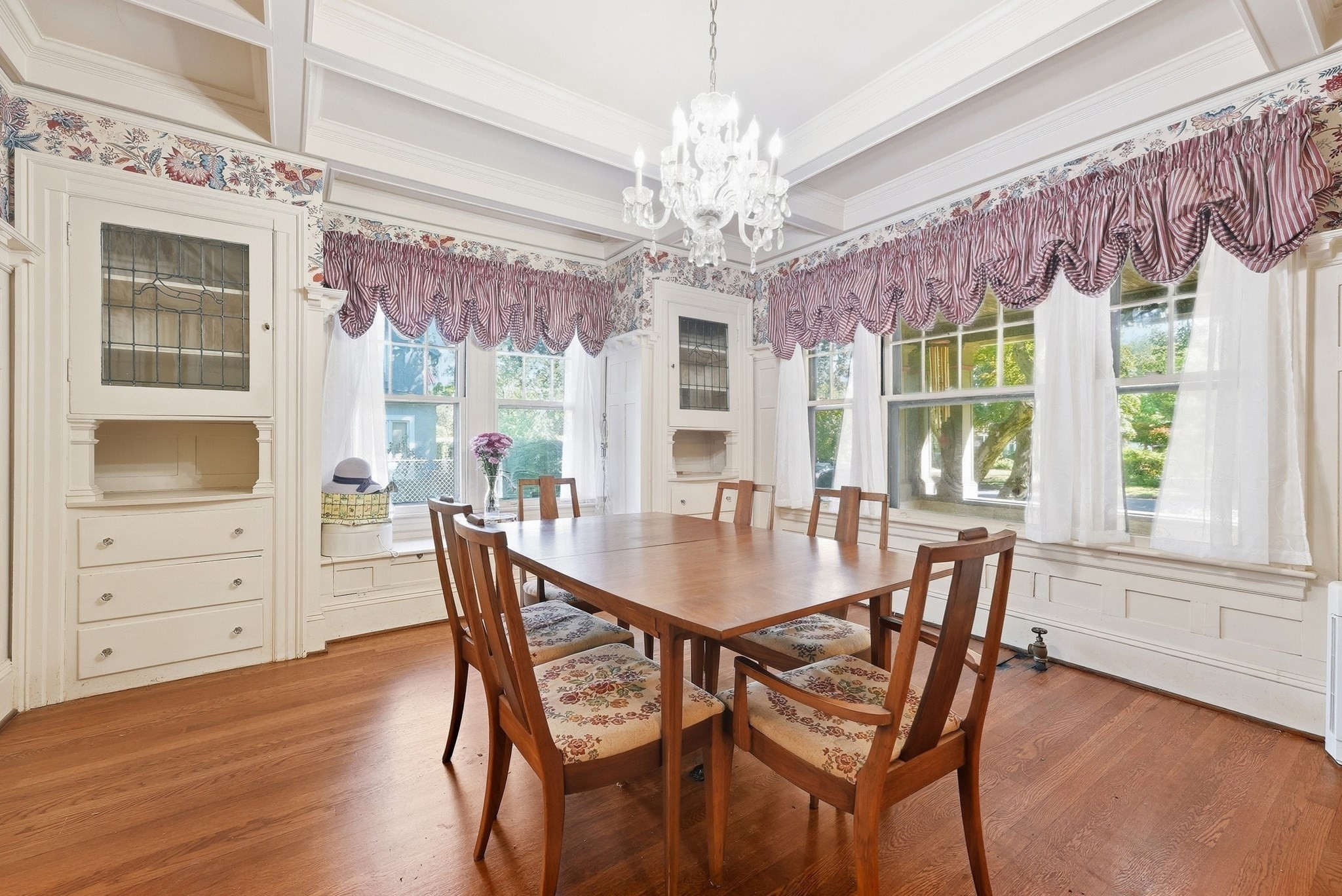 98 Bellevue Ave Property Photo 13