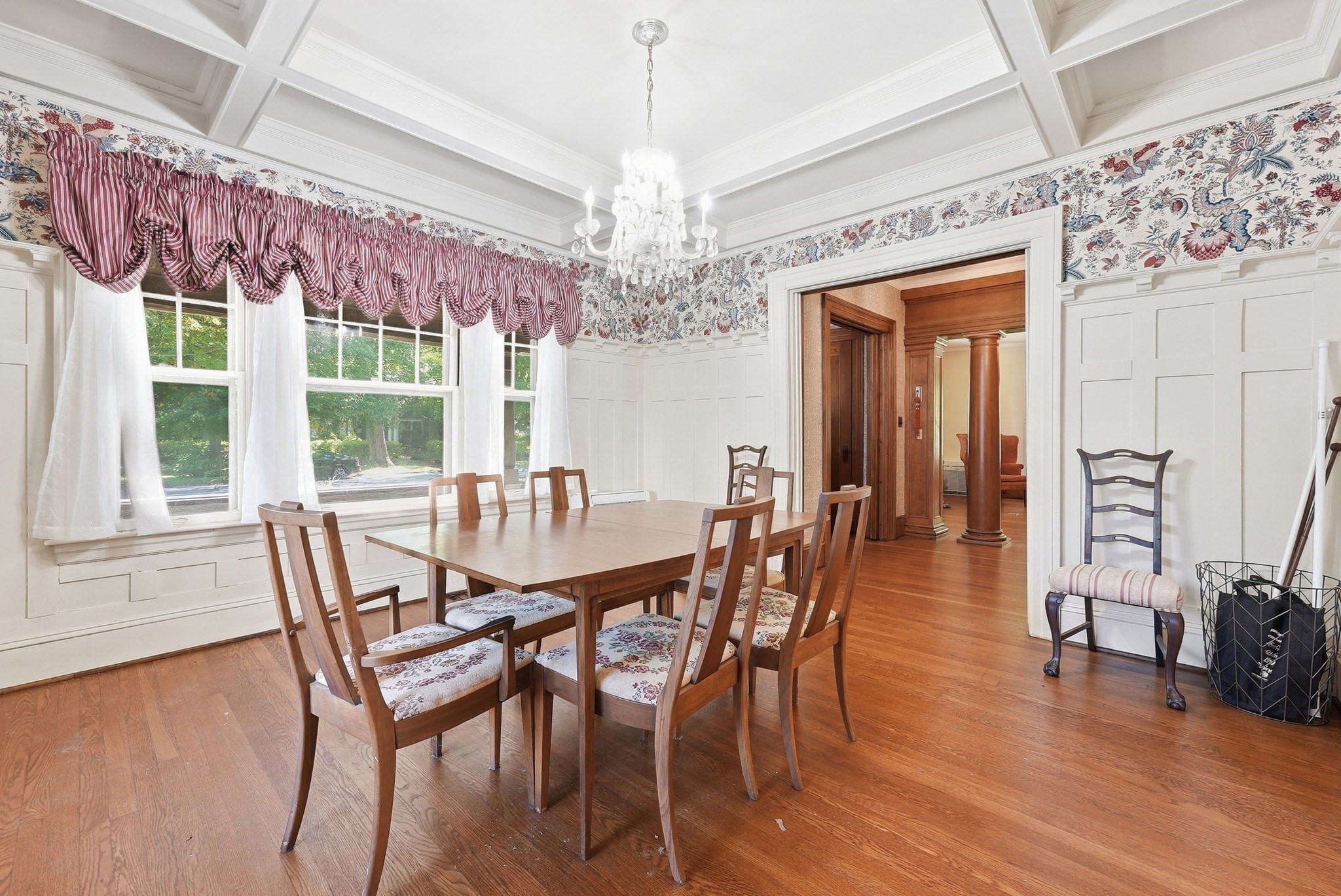 98 Bellevue Ave Property Photo 14