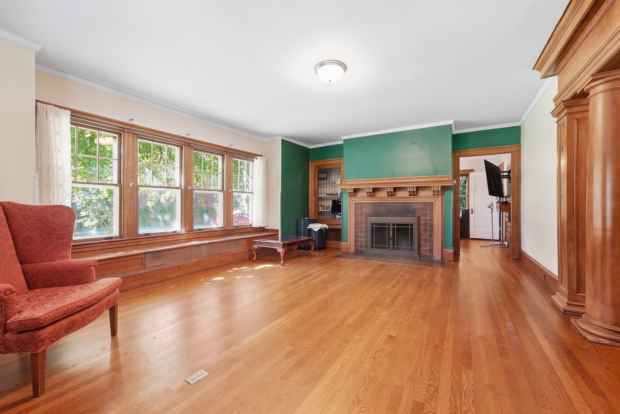 98 Bellevue Ave Property Photo 16