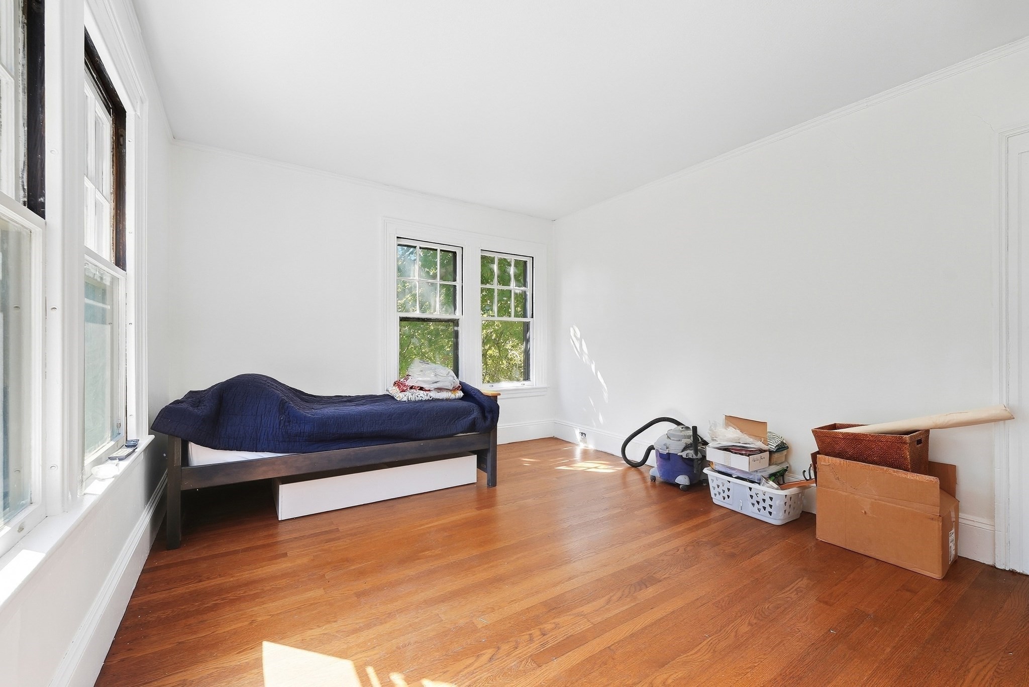 98 Bellevue Ave Property Photo 26