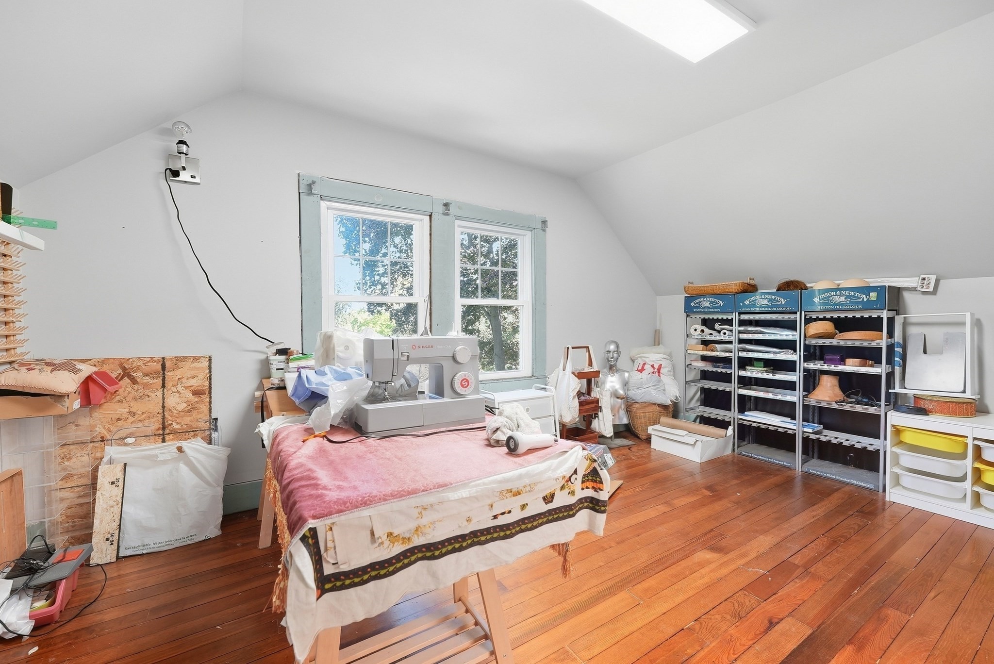 98 Bellevue Ave Property Photo 32