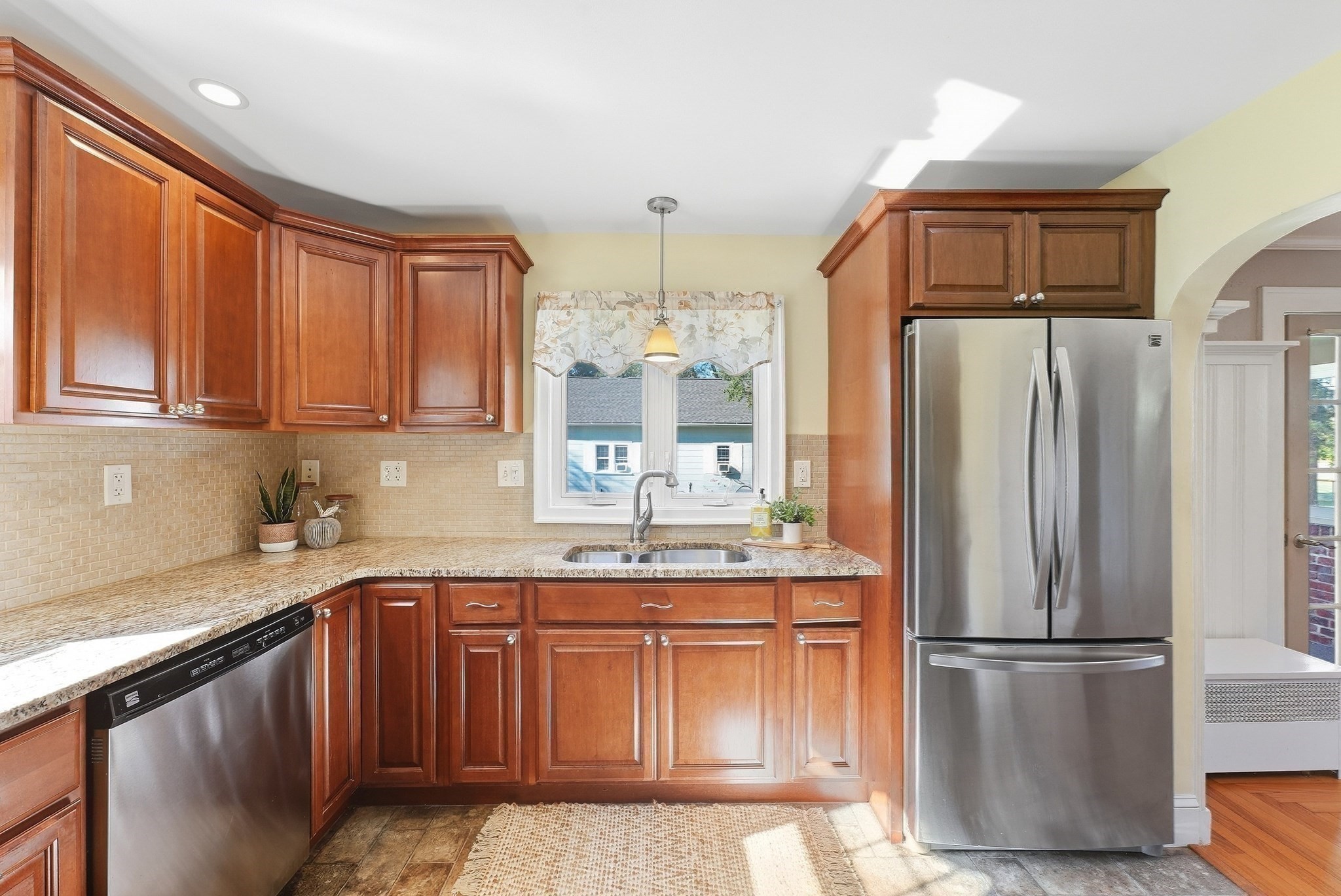 25 Dearborn Street Property Photo 10